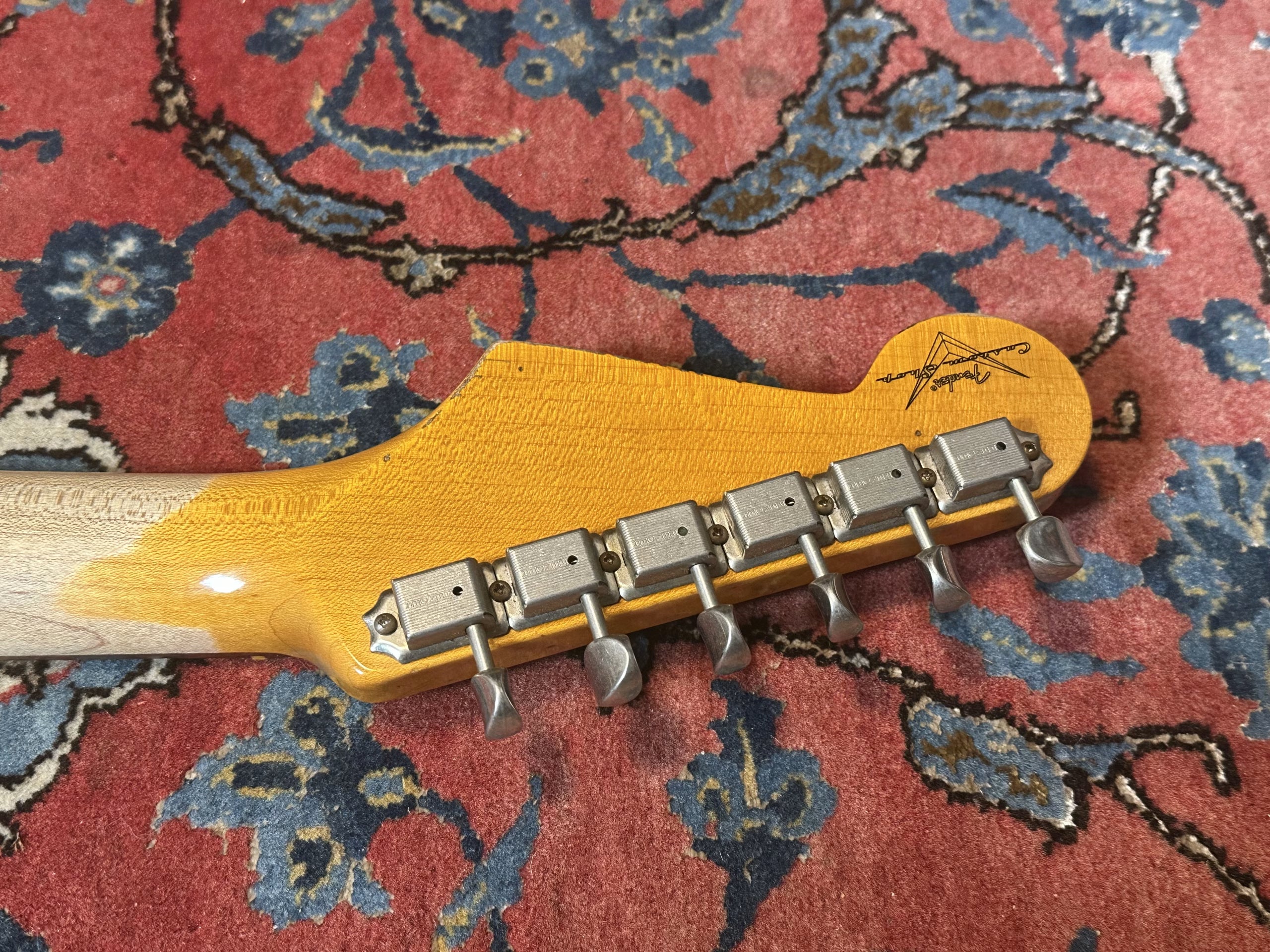 Fender Custom Shop '61 Heavy Relic Stratocaster 2022 Sonic Blue over Sunburst