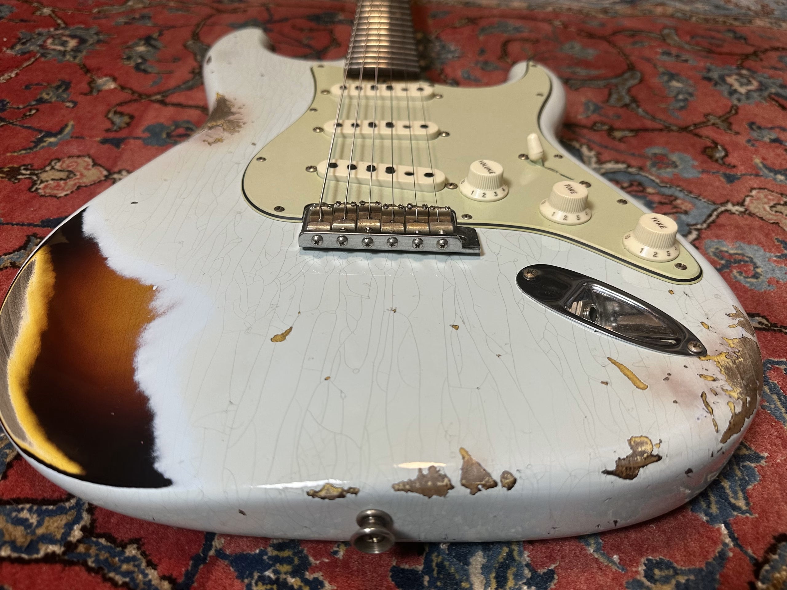 Fender Custom Shop '61 Heavy Relic Stratocaster 2022 Sonic Blue over Sunburst