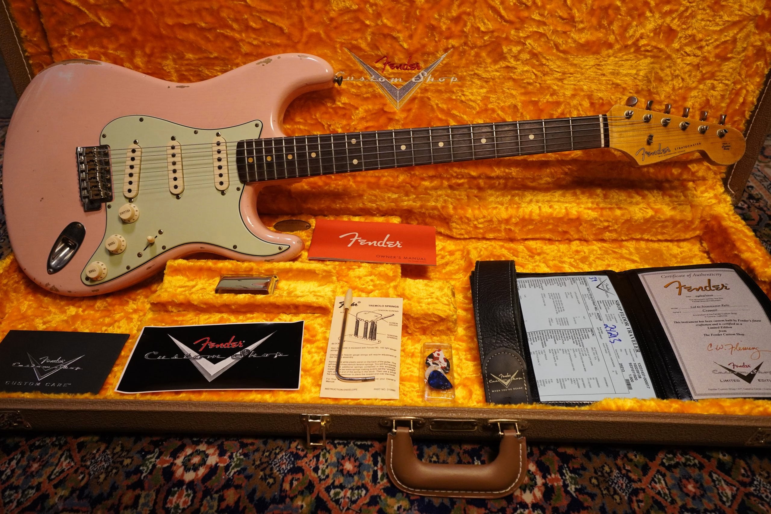 SOLD - 2020 Fender Custom Shop 60 Ltd Relic Stratocaster Aged Shell Pink