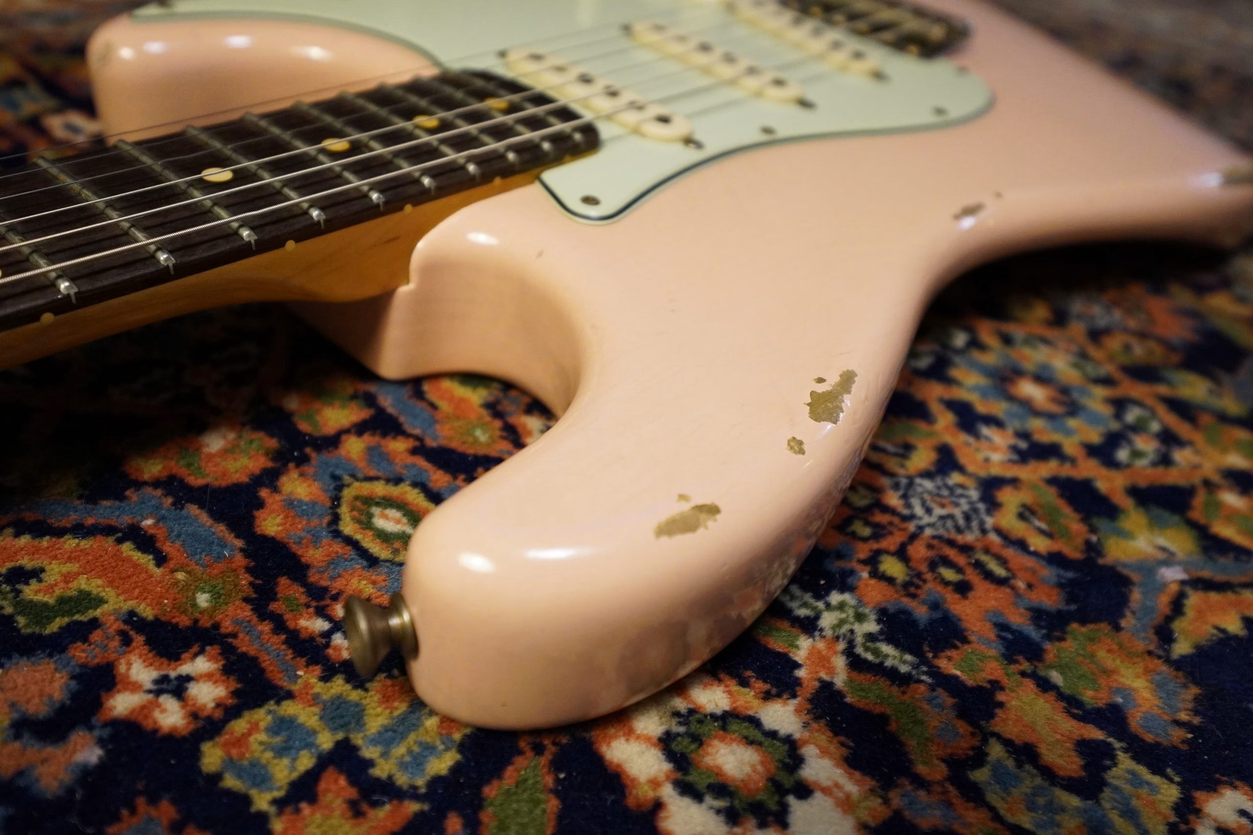 SOLD - 2020 Fender Custom Shop 60 Ltd Relic Stratocaster Aged Shell Pink