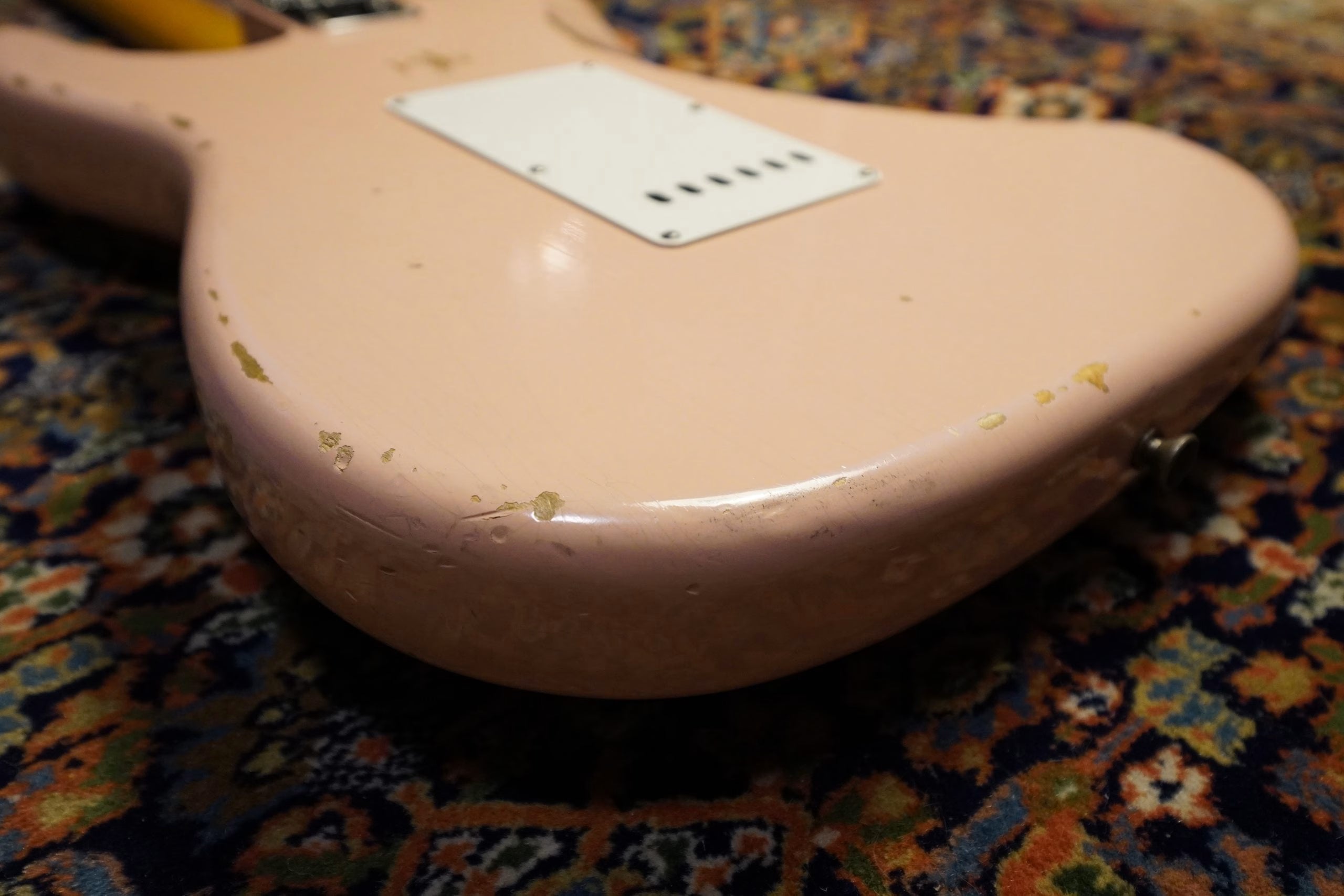 SOLD - 2020 Fender Custom Shop 60 Ltd Relic Stratocaster Aged Shell Pink