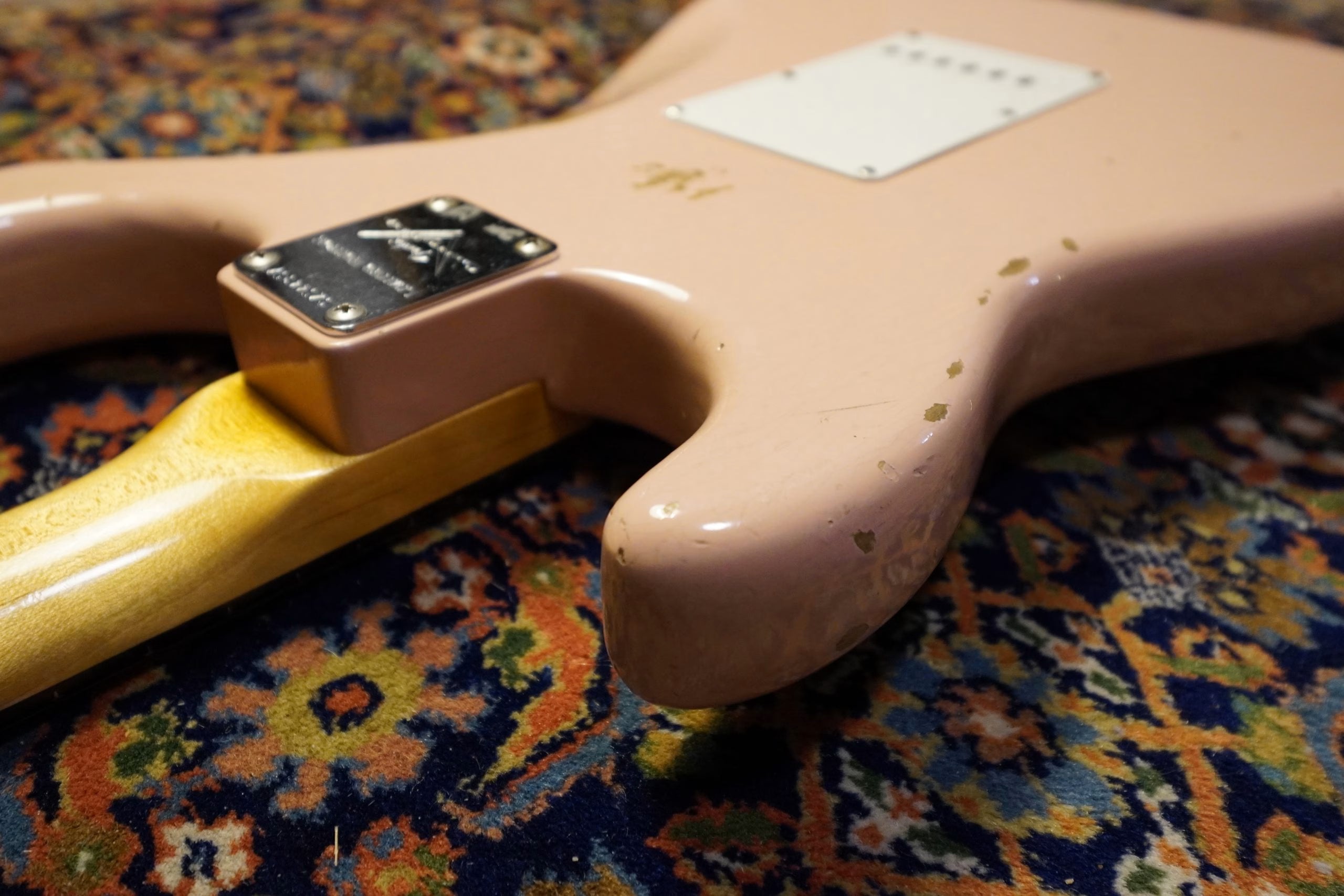 SOLD - 2020 Fender Custom Shop 60 Ltd Relic Stratocaster Aged Shell Pink