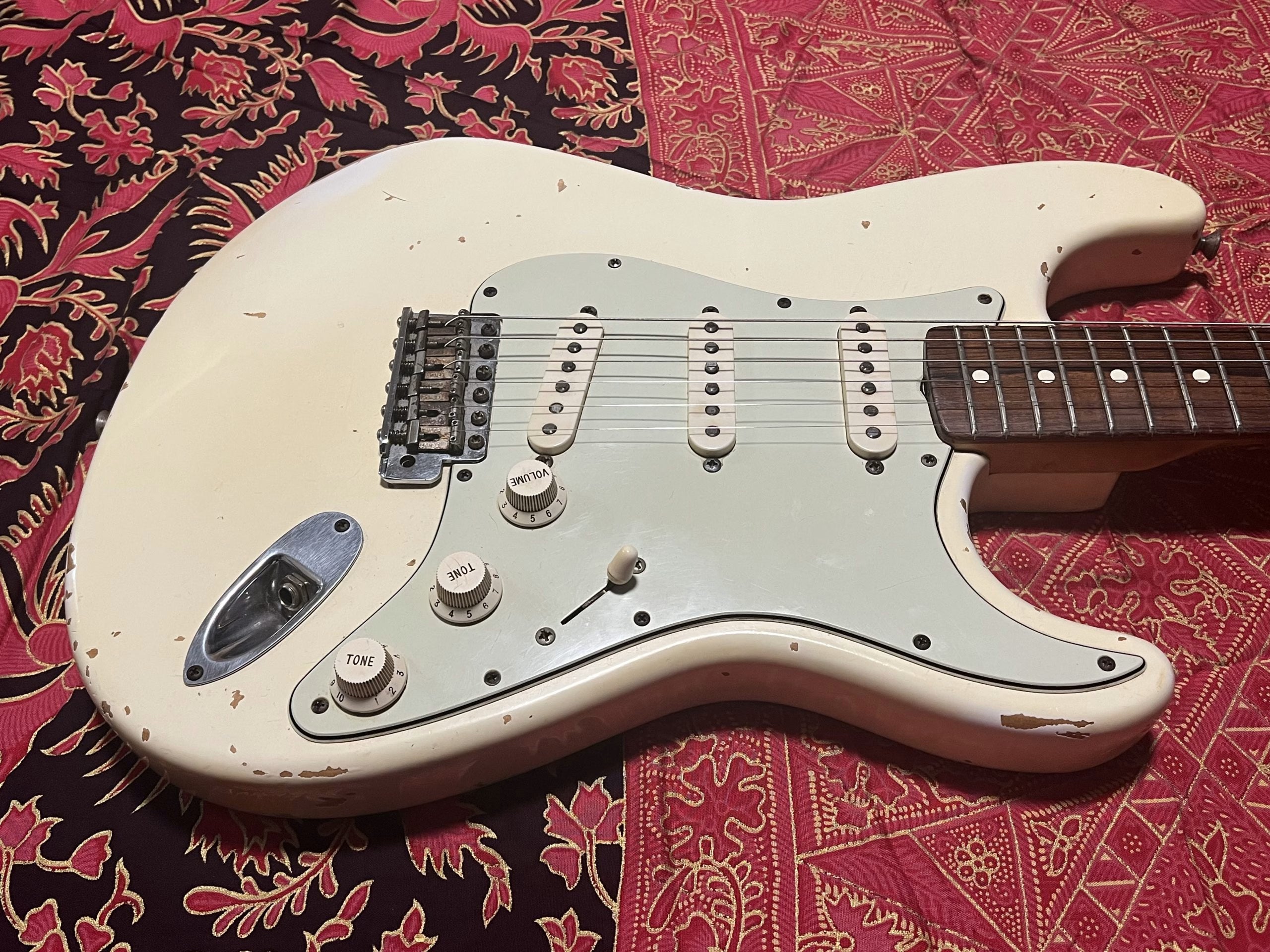 SOLD - 1996 Fender Custom Shop 60 Cunetto Relic Stratocaster Olympic White