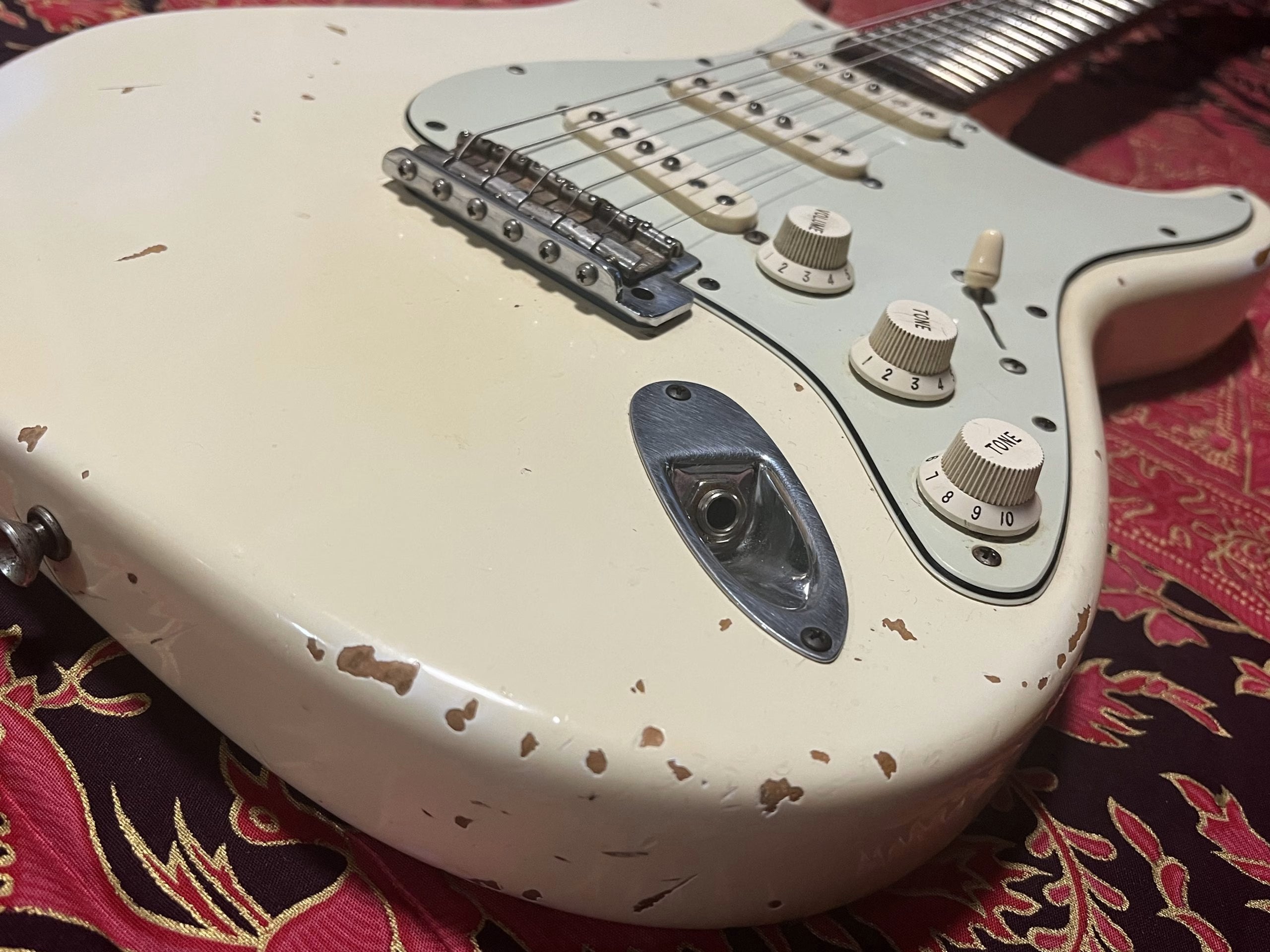 SOLD - 1996 Fender Custom Shop 60 Cunetto Relic Stratocaster Olympic White