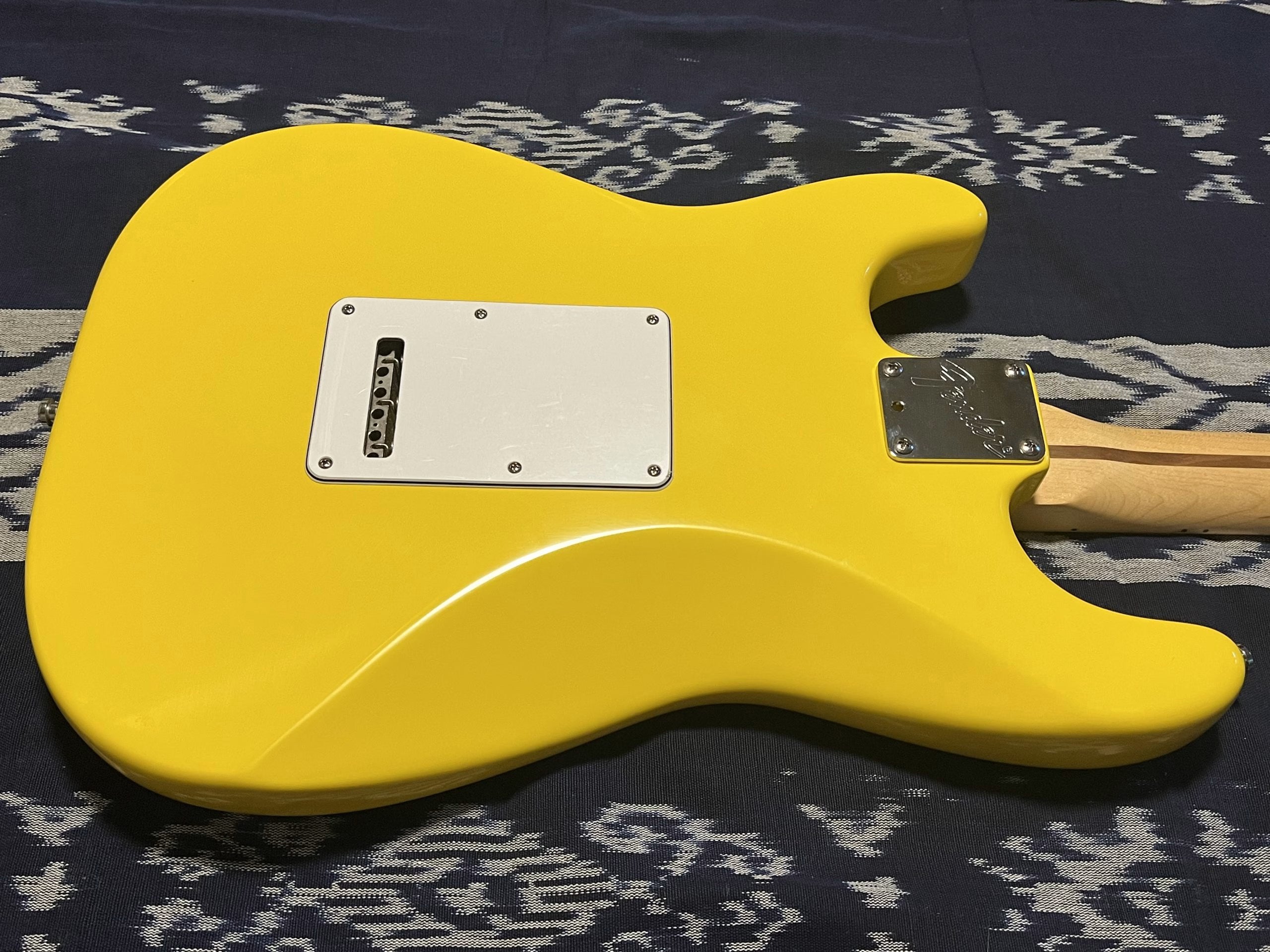 SOLD - 1988 Strat Plus Graffiti Yellow - Never played