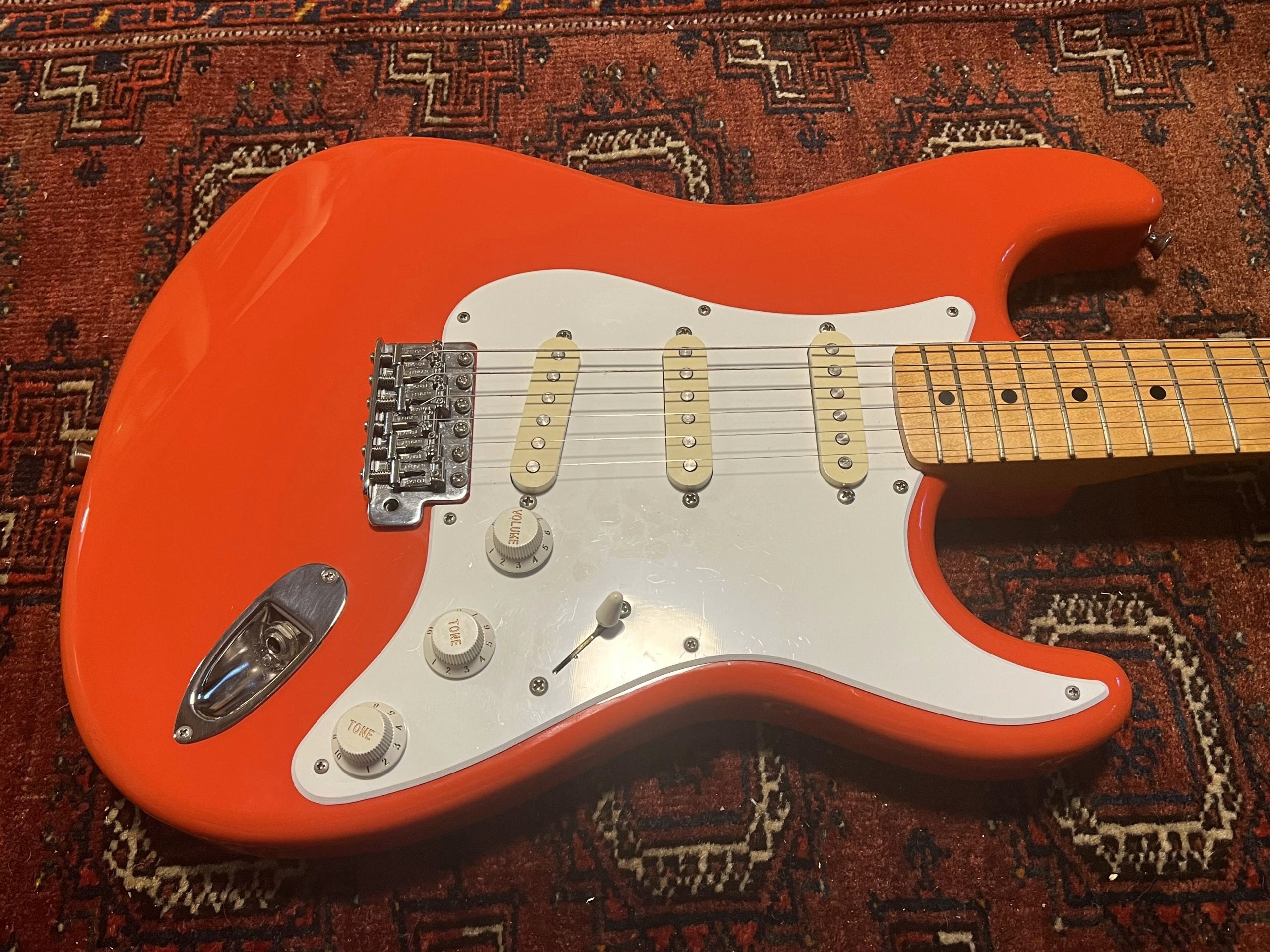 SOLD - 1992 Squier Hank Marvin Artist Series Stratocaster Fiesta Red