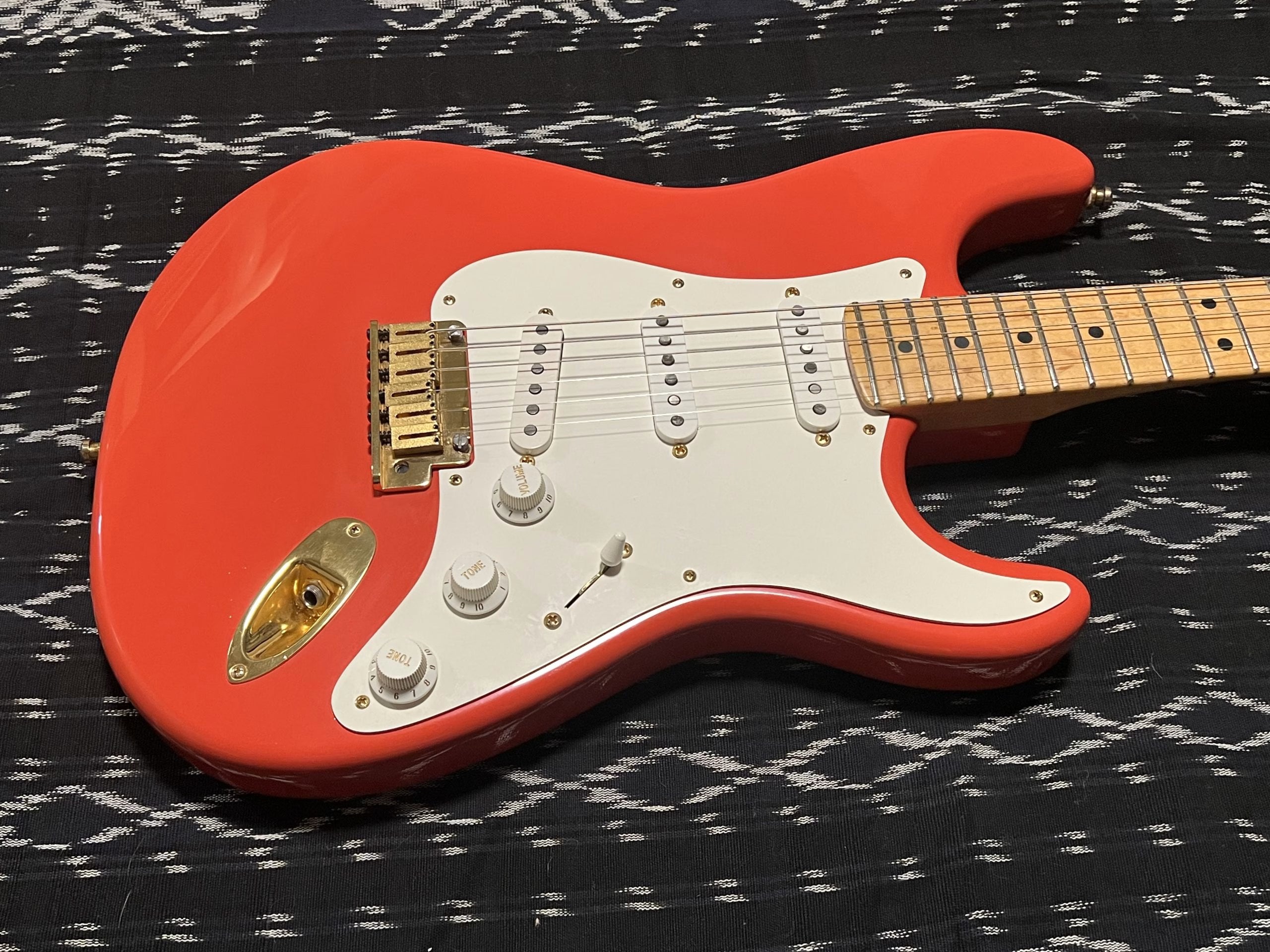 SOLD - 1992 Custom Shop Hank Marvin Signature Limited Edition Stratocaster Fiesta Red