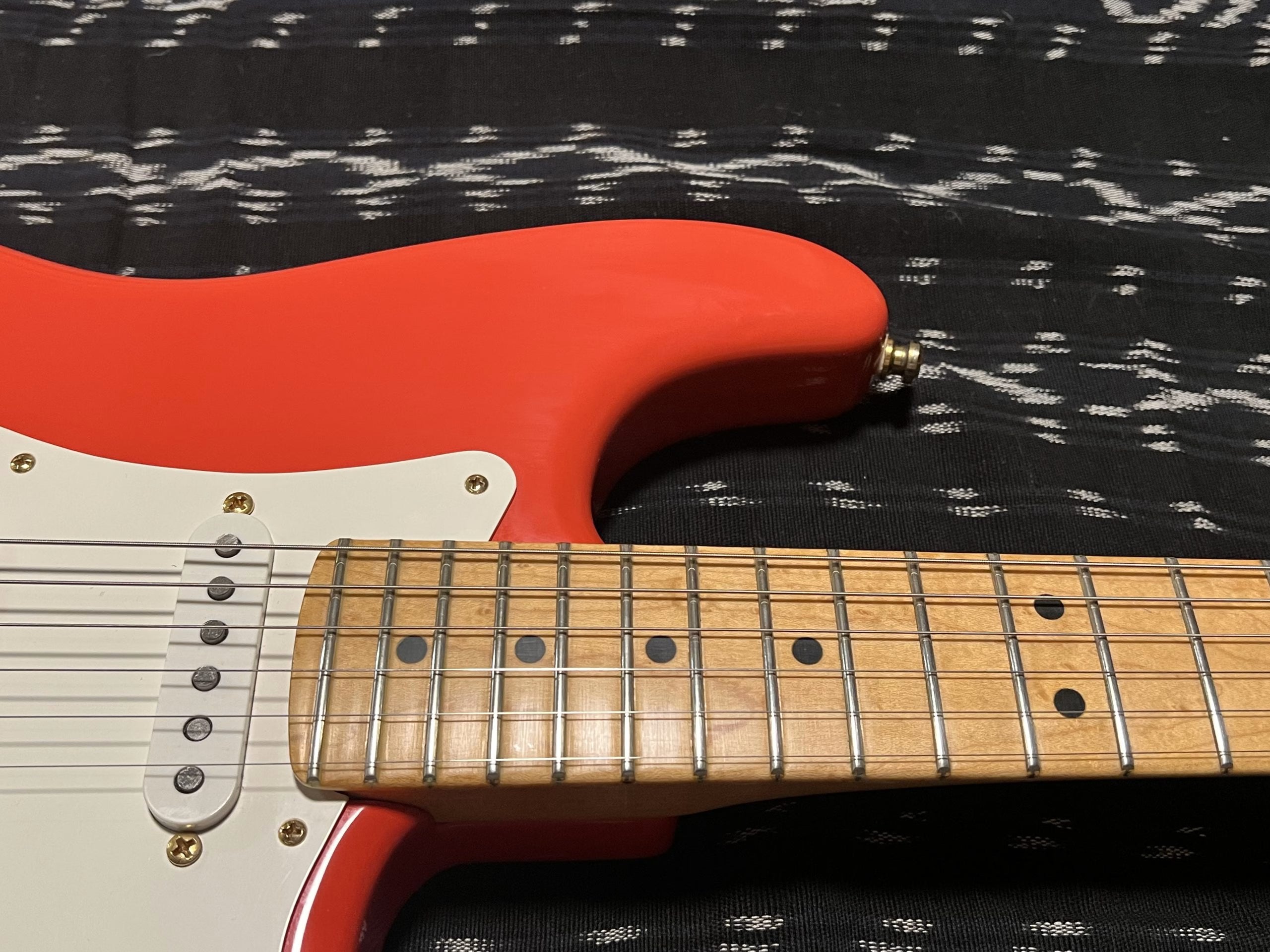 SOLD - 1992 Custom Shop Hank Marvin Signature Limited Edition Stratocaster Fiesta Red