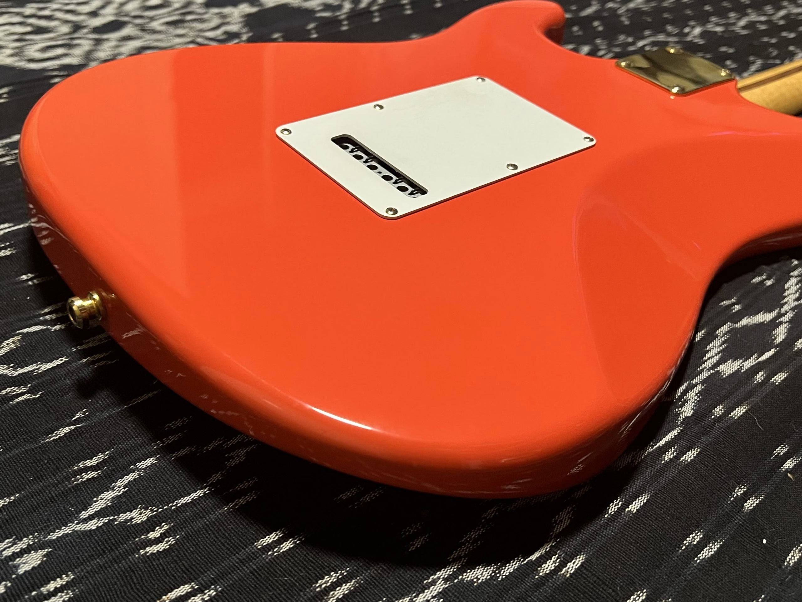 SOLD - 1992 Custom Shop Hank Marvin Signature Limited Edition Stratocaster Fiesta Red
