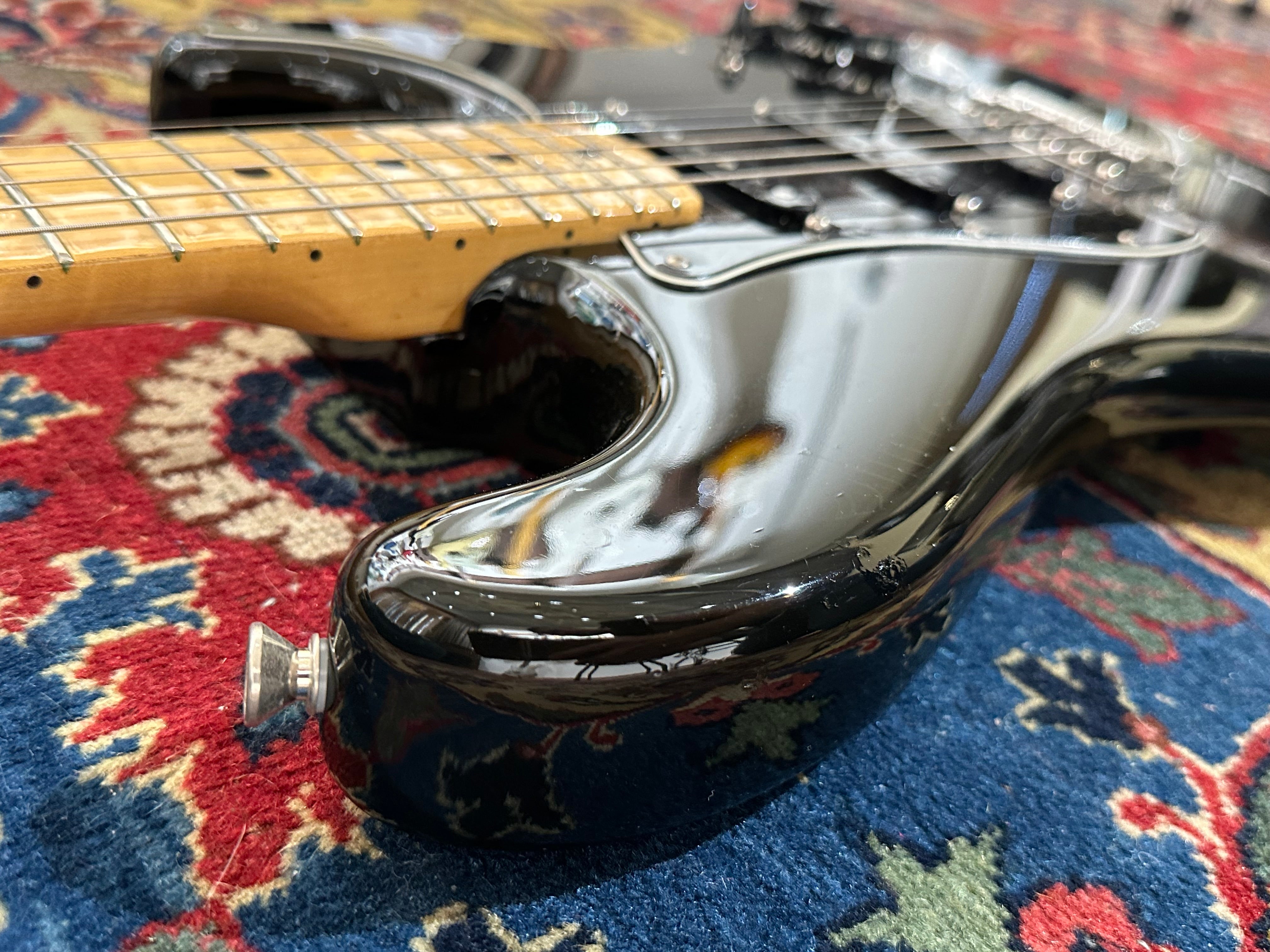 Fender Stratocaster 1977 Black (only 3.7kg)