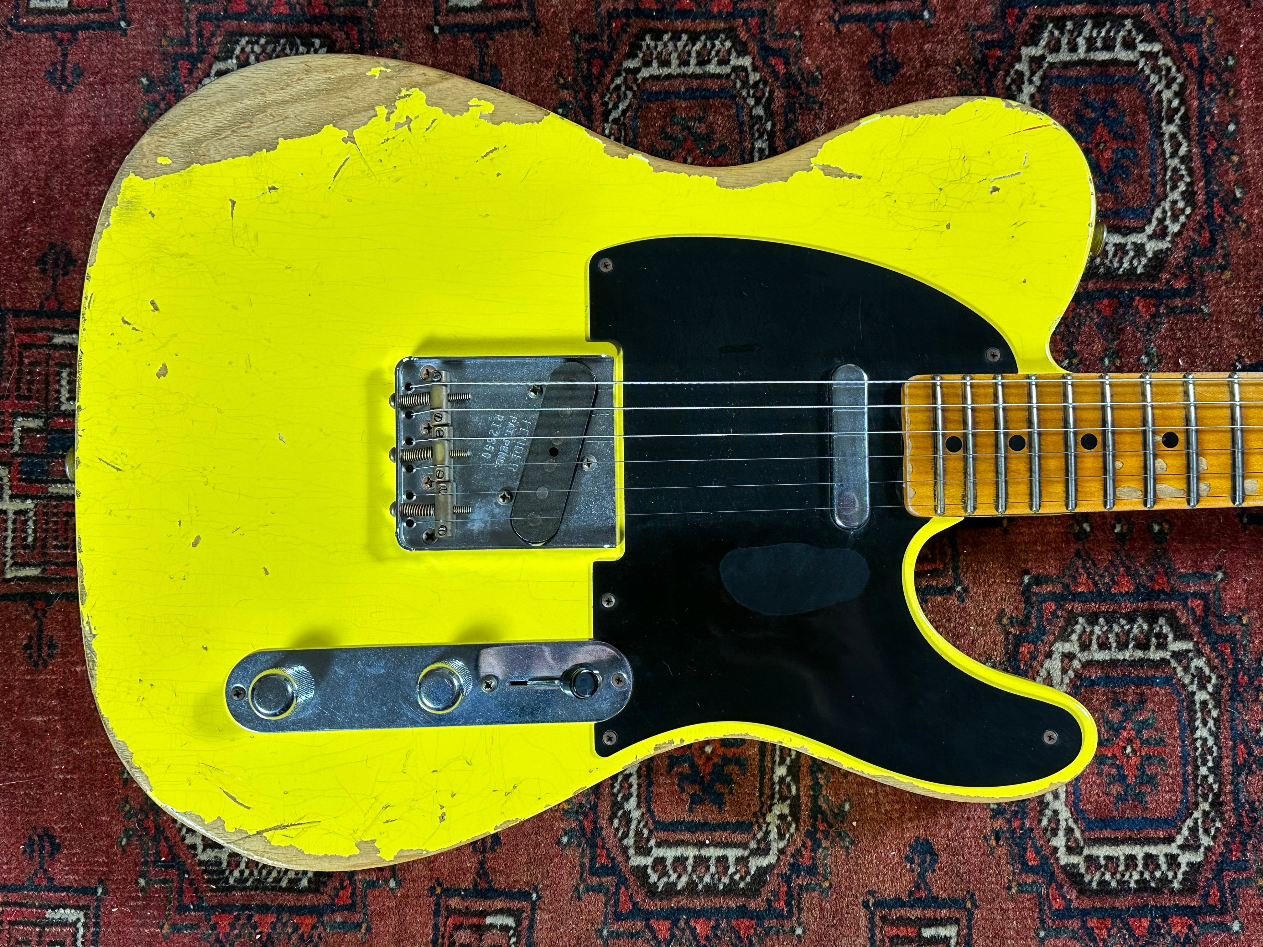 Fender Custom Shop '52 Heavy Relic Telecaster 2013 Graffiti Yellow