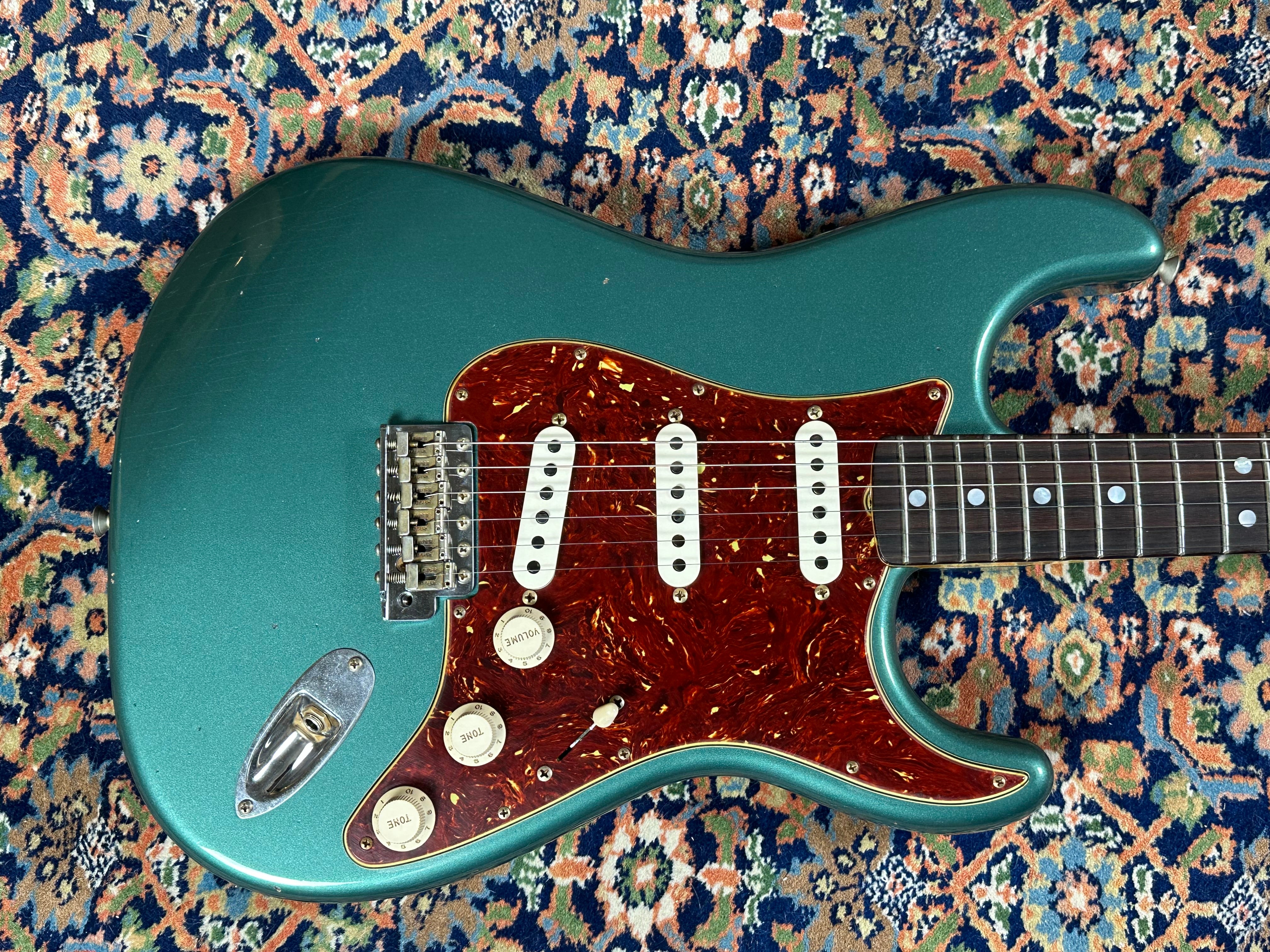 Fender Custom Shop '65 Journeyman Stratocaster 2024 Sherwood Green met bijpassende kop