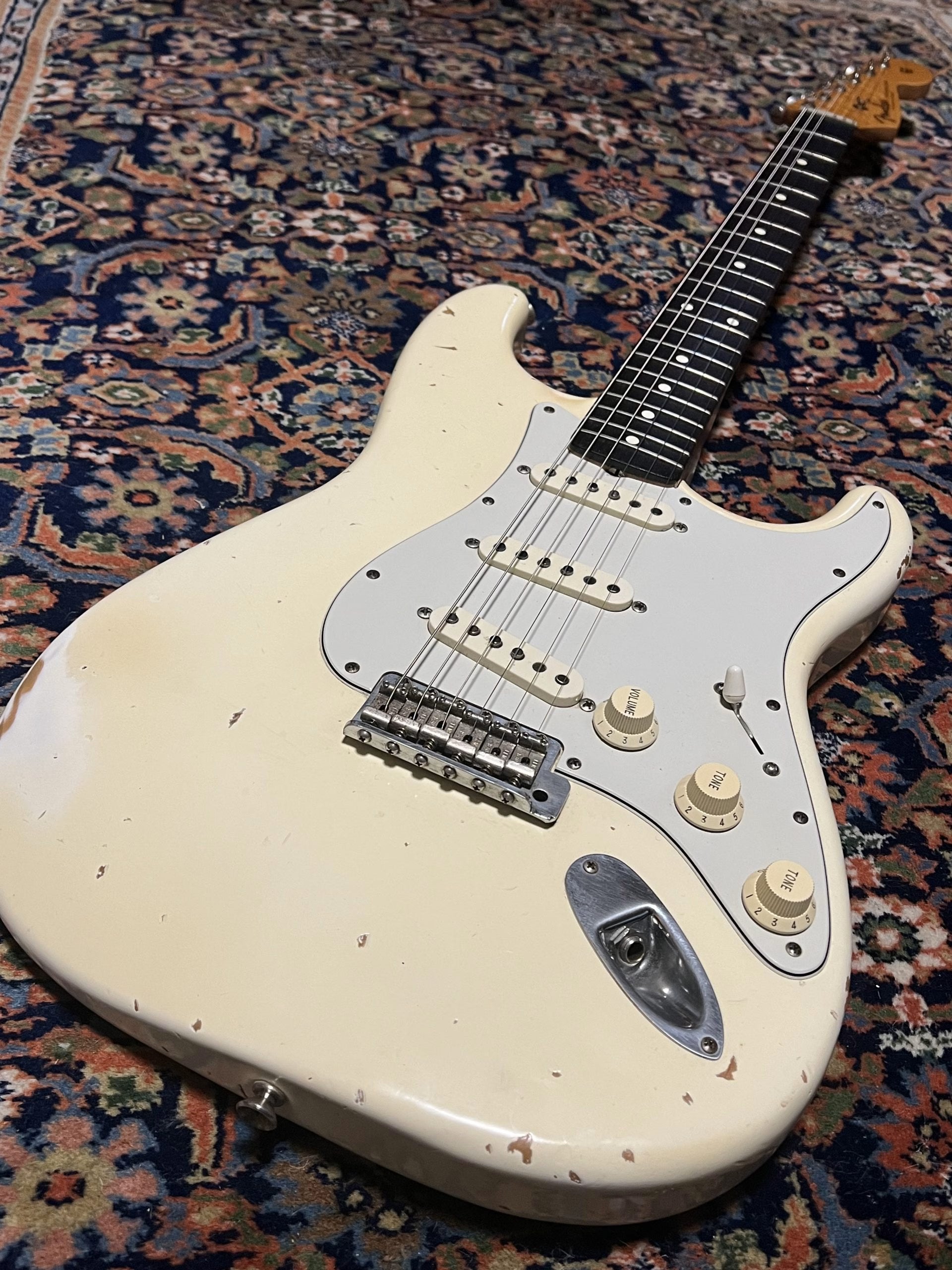 SOLD - 1996 Fender Custom Shop 60 Cunetto Relic Stratocaster Olympic White