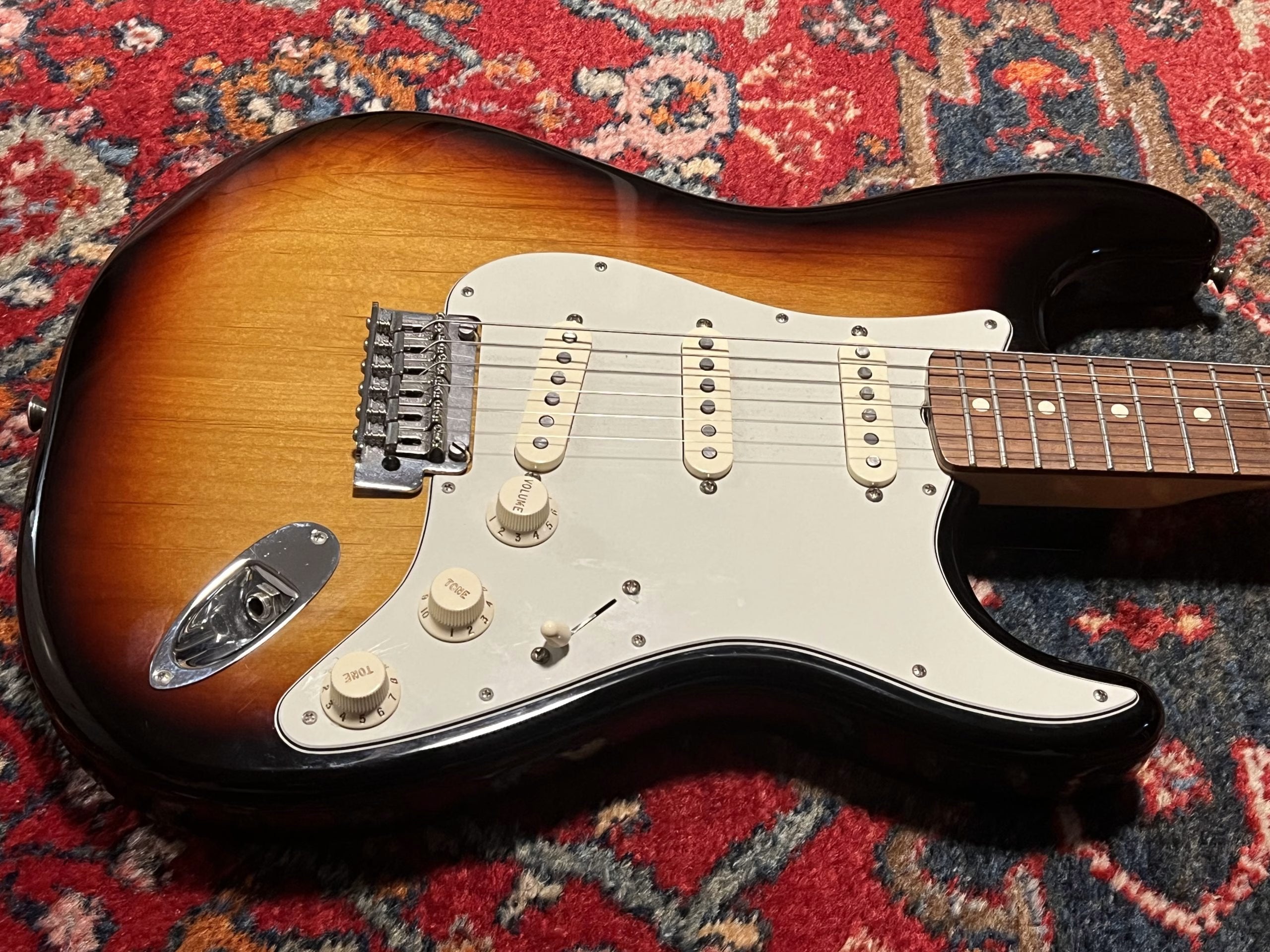 SOLD - 2014 Fender Classic Player '60s Custom Shop Designed Stratocaster Sunburst