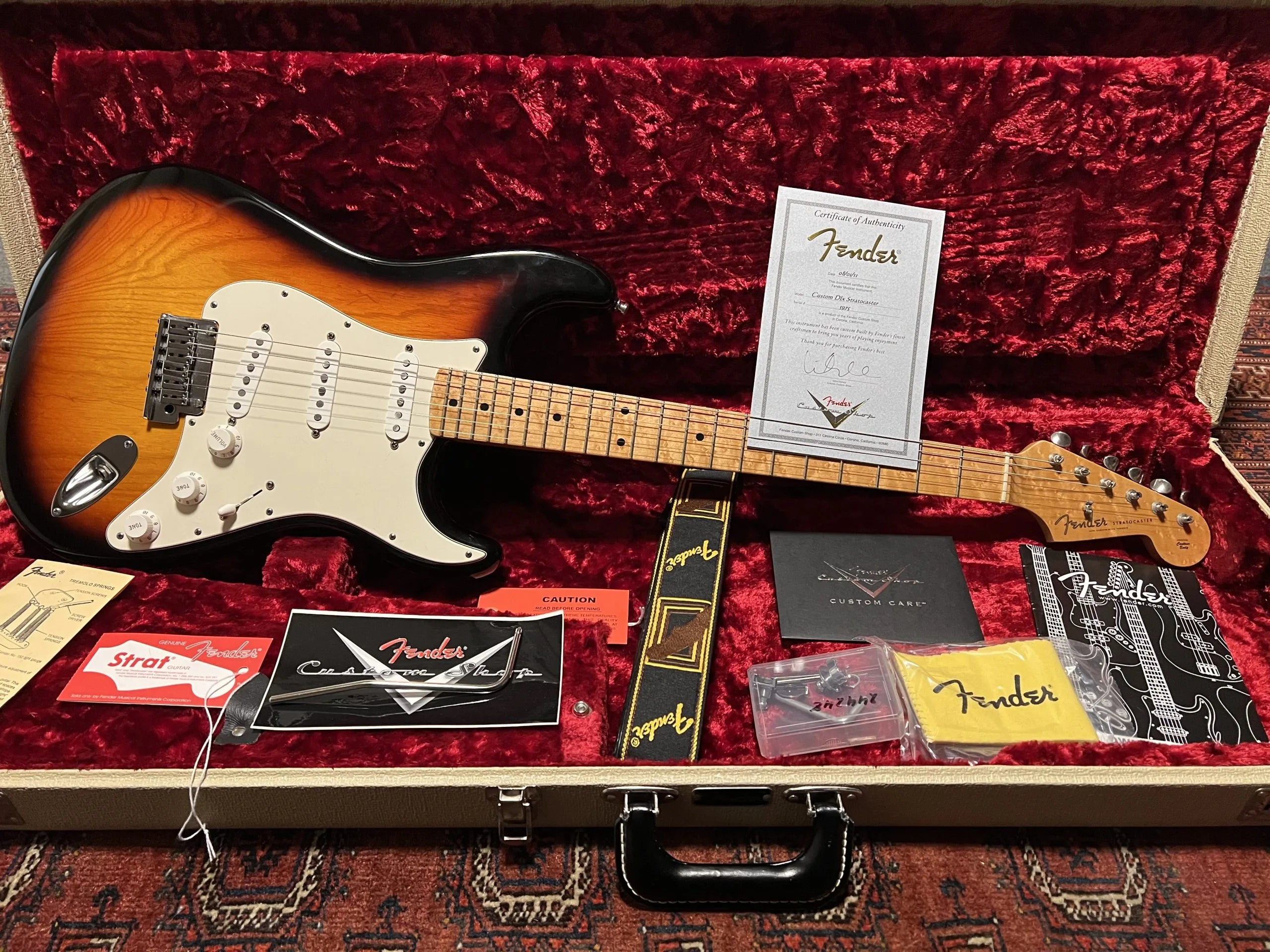 SOLD - 2011 Fender Custom Shop Custom Deluxe Stratocaster Faded 3 color Sunburst