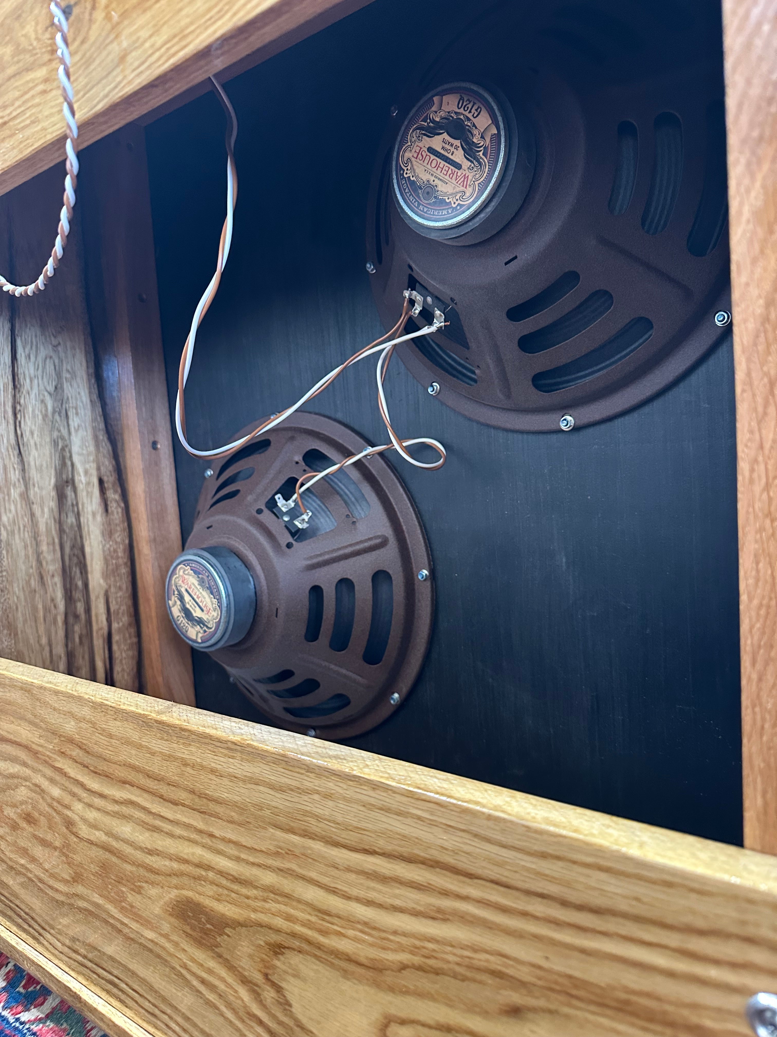 IFNESS '63 Vibe - handbuilt Fender Vibroverb based Amp Black Korina wood