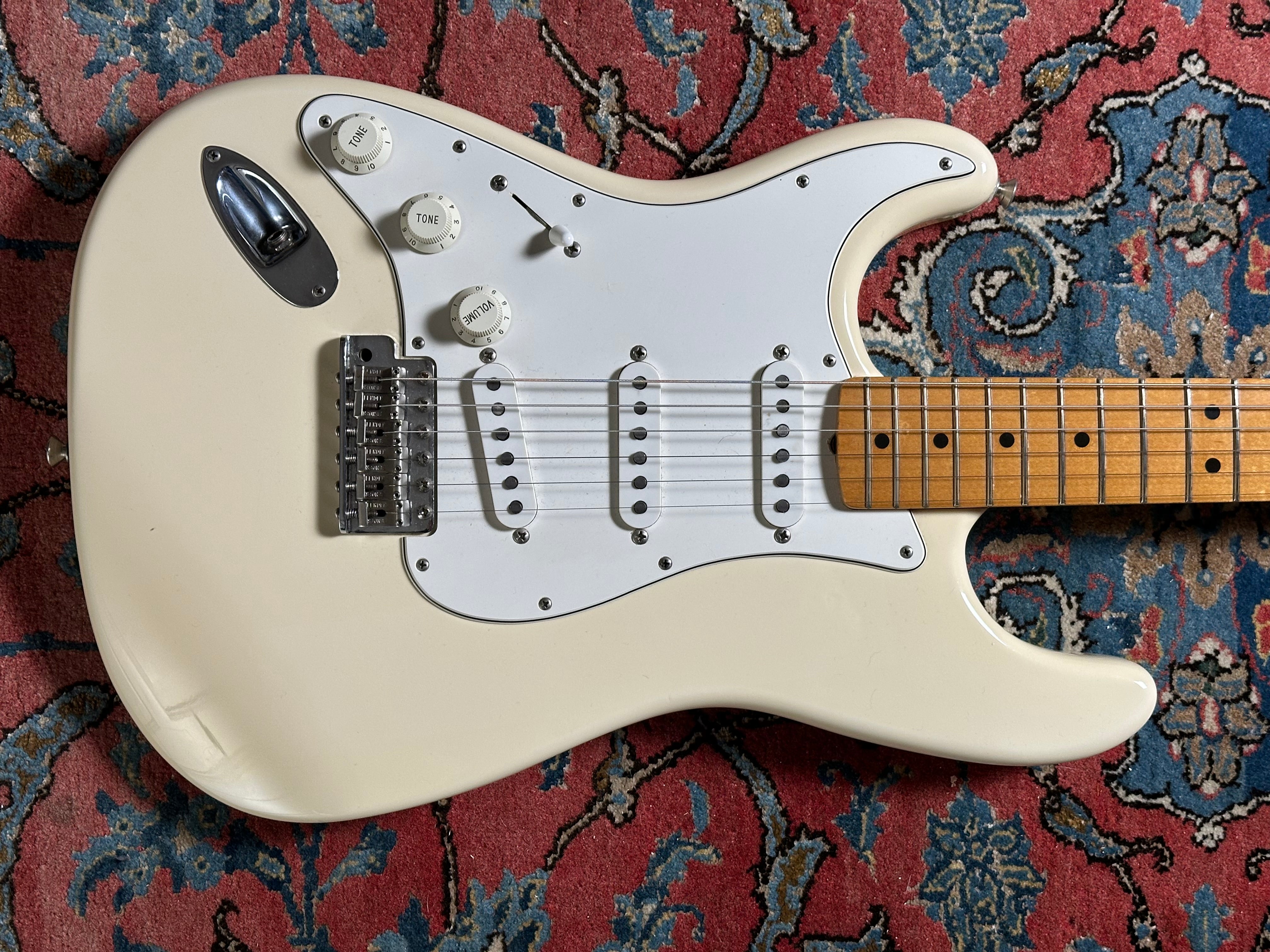 Fender Jimi Hendrix Tribute Stratocaster 1997 Olympic White