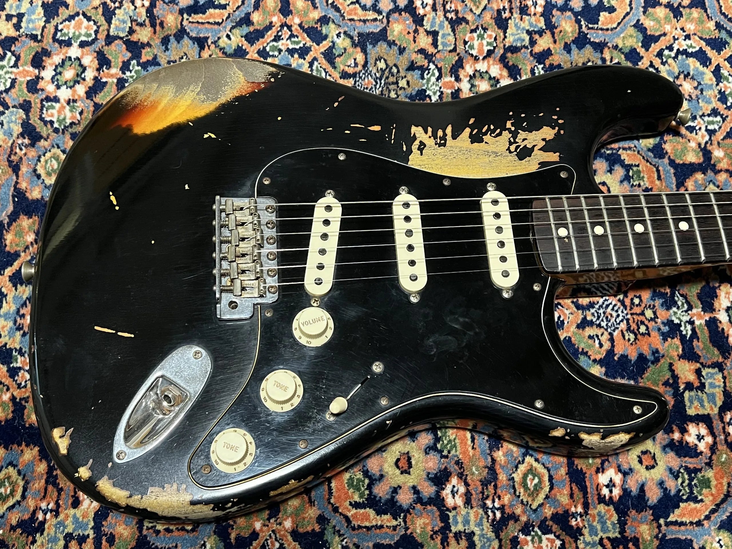SOLD - 2021 Fender Custom Shop 60 Dual-Mag II LTD Relic Stratocaster Black over Sunburst