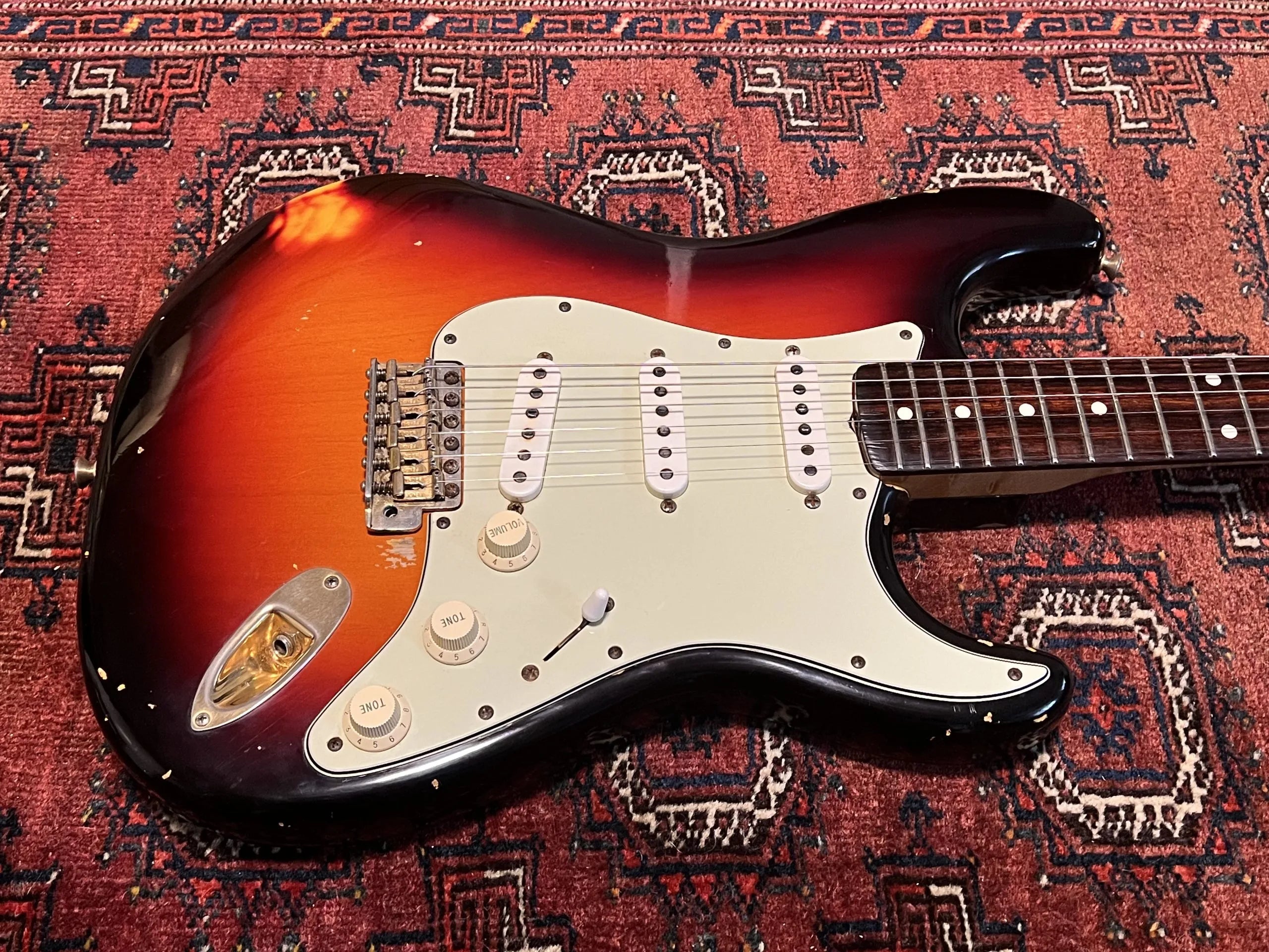 Sold - 1999 Fender Custom Shop 60 Cunetto Relic Sunburst