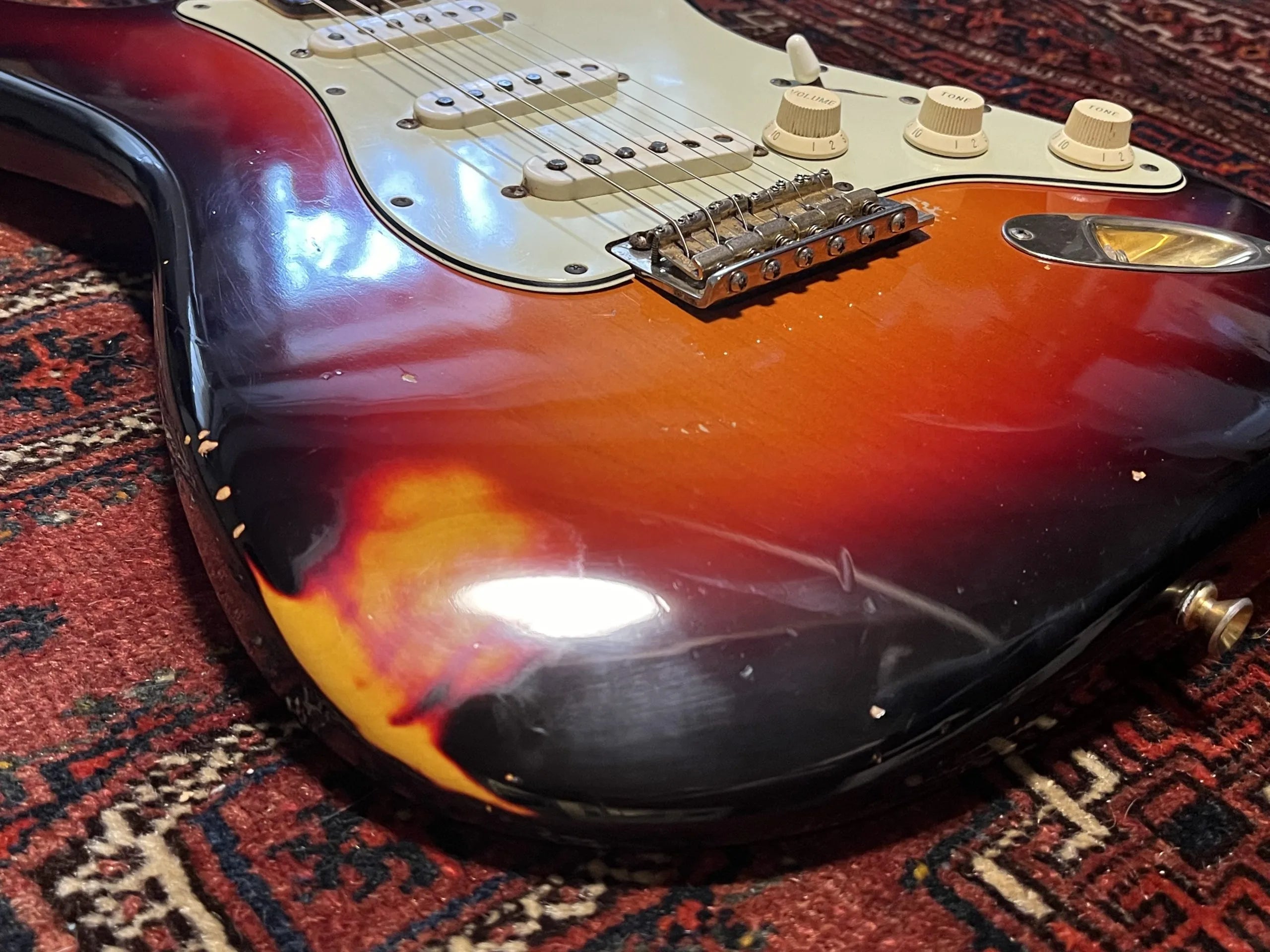 Sold - 1999 Fender Custom Shop 60 Cunetto Relic Sunburst