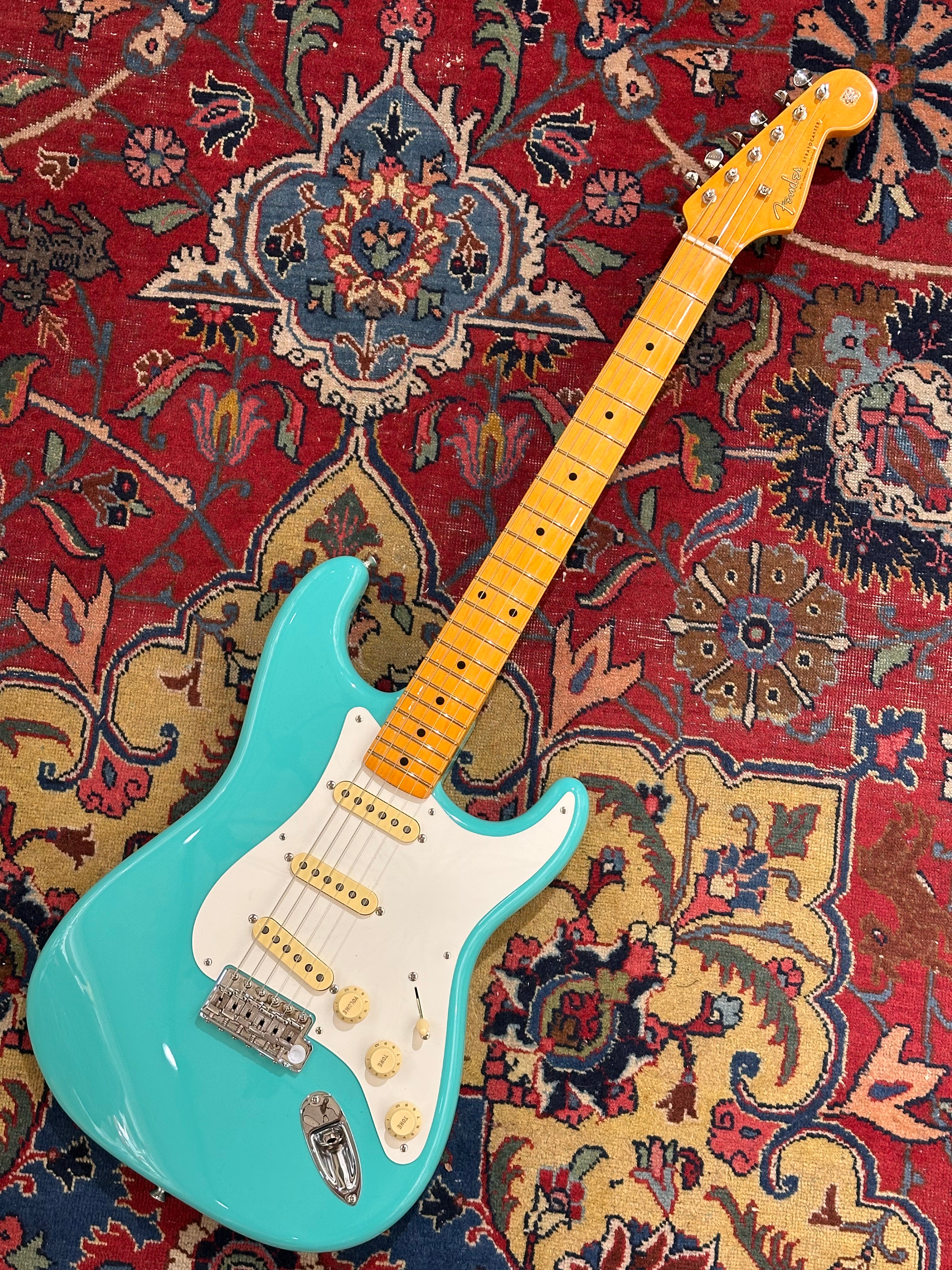 Fender American Vintage II Maple Neck Stratocaster 2023 Seafoam Green