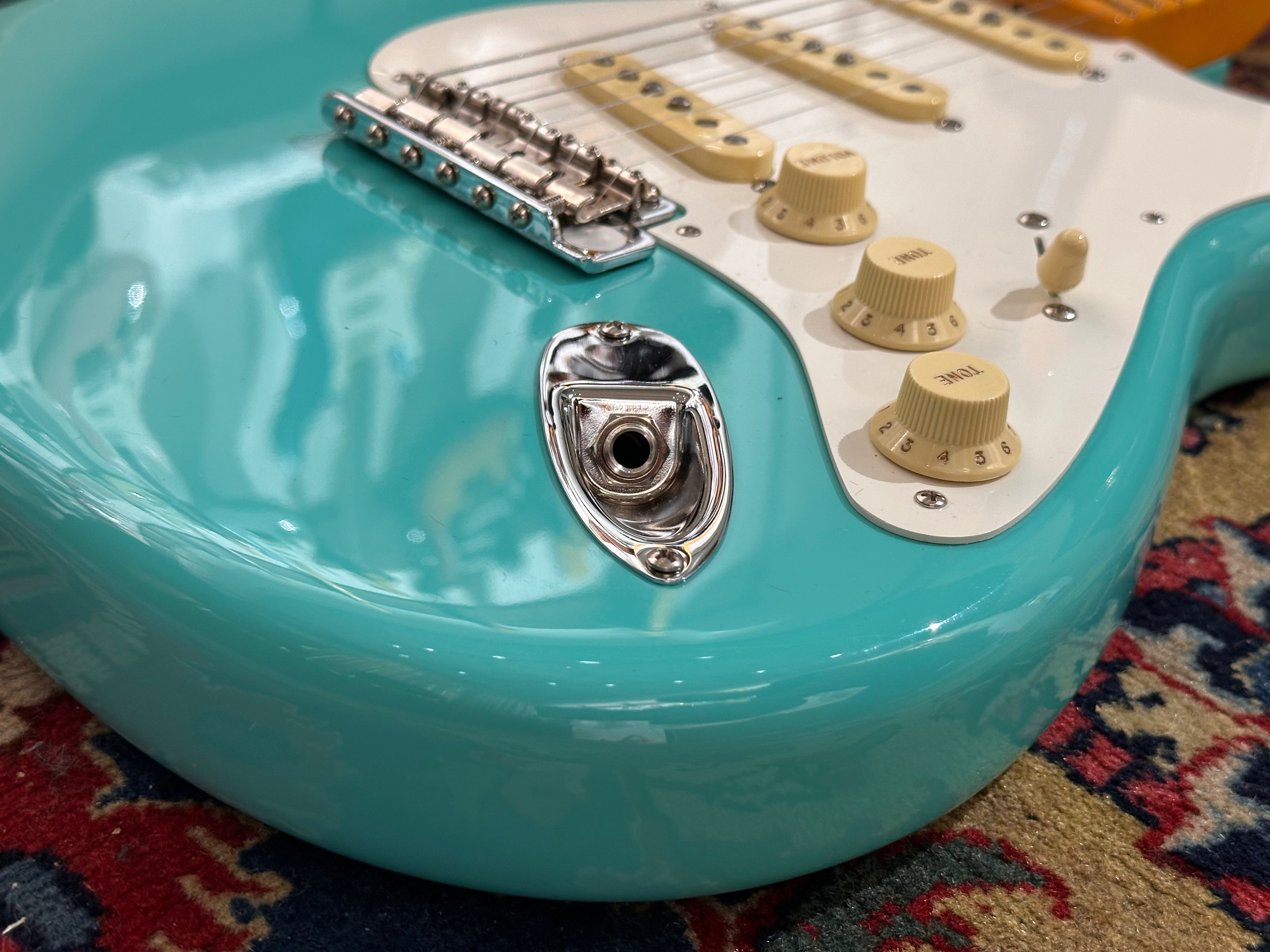 Fender American Vintage II Maple Neck Stratocaster 2023 Seafoam Green