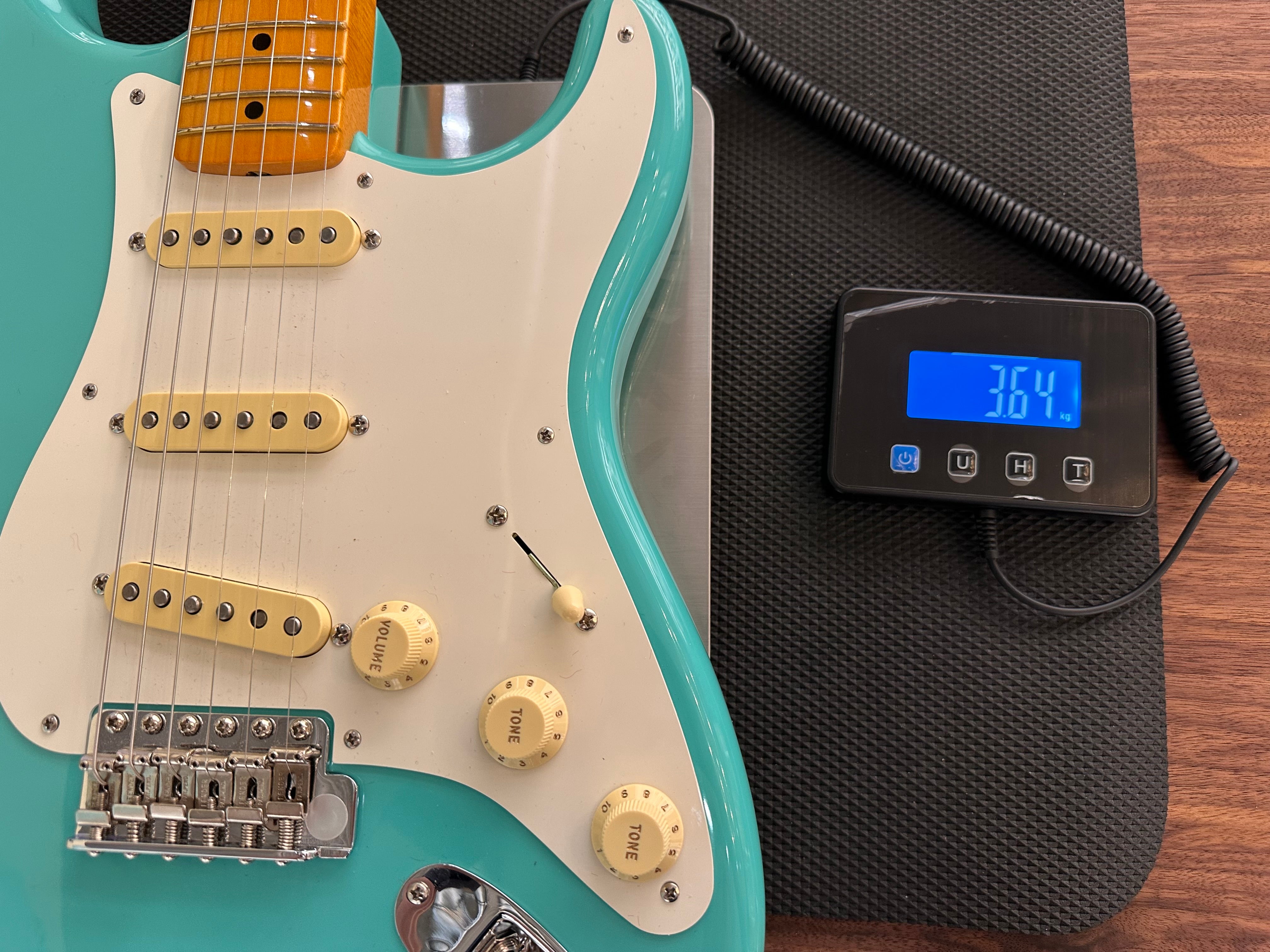 Fender American Vintage II Maple Neck Stratocaster 2023 Seafoam Green