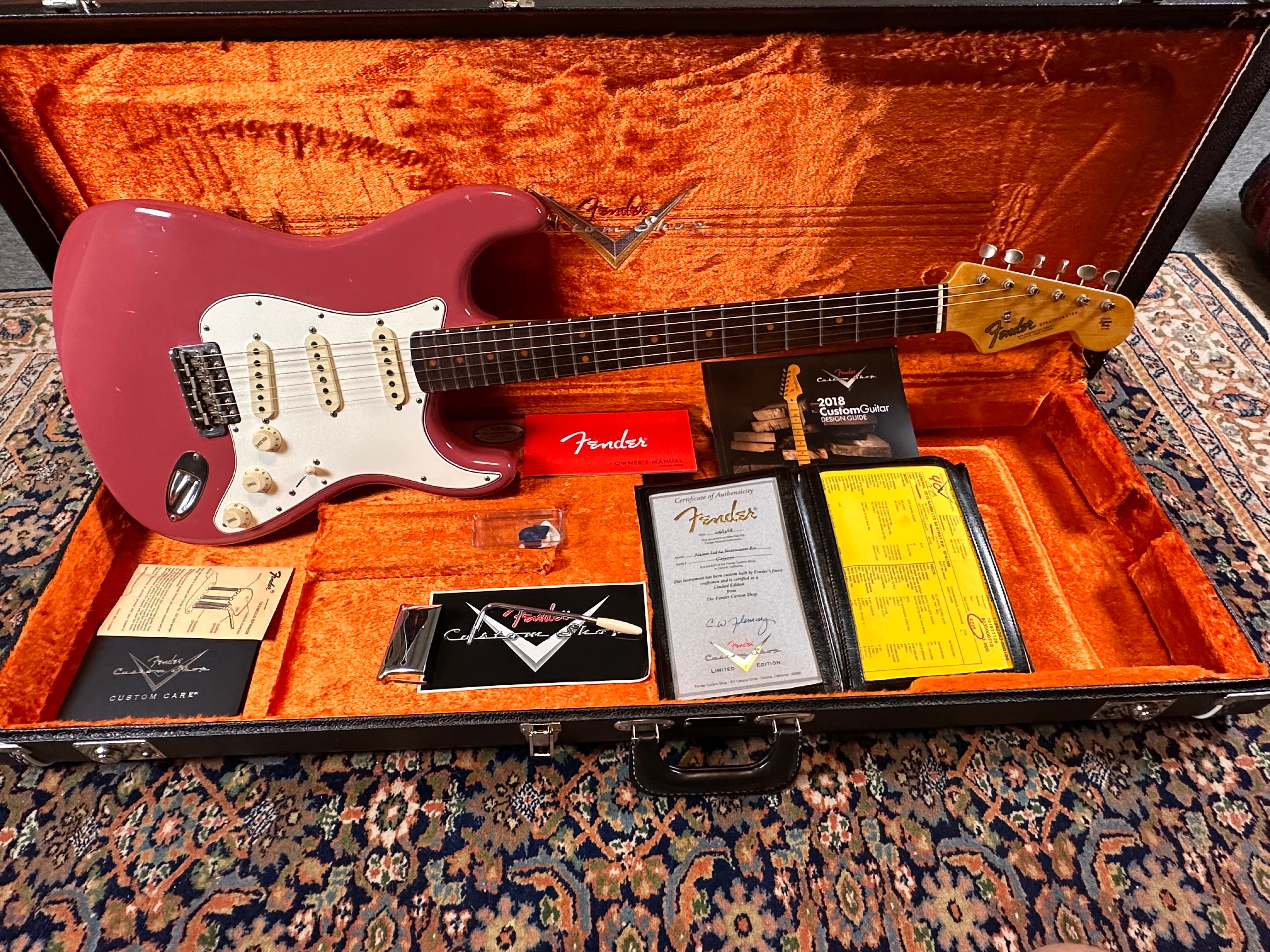 Fender Custom Shop '64 NAMM LTD Relic Stratocaster 2018 Aged Cimarron Red