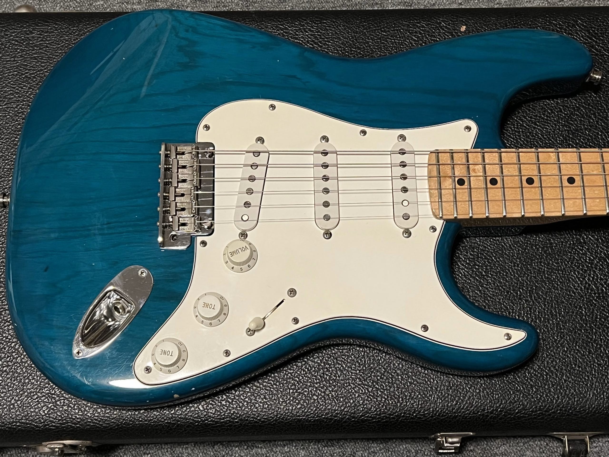 SOLD - 1998 Custom Shop Classic Player Transparant Teal