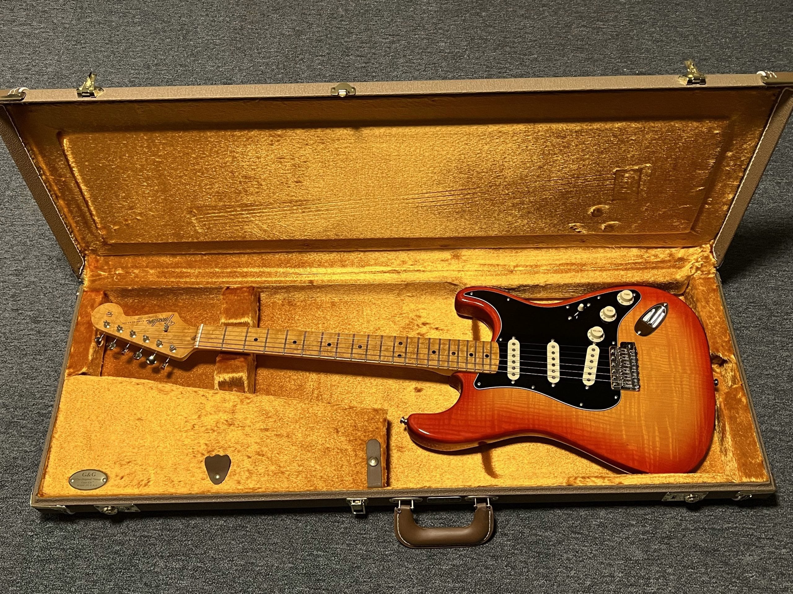 SOLD - 2019 Rarities American Original 60s Flame Ash Top Plasma Red Burst