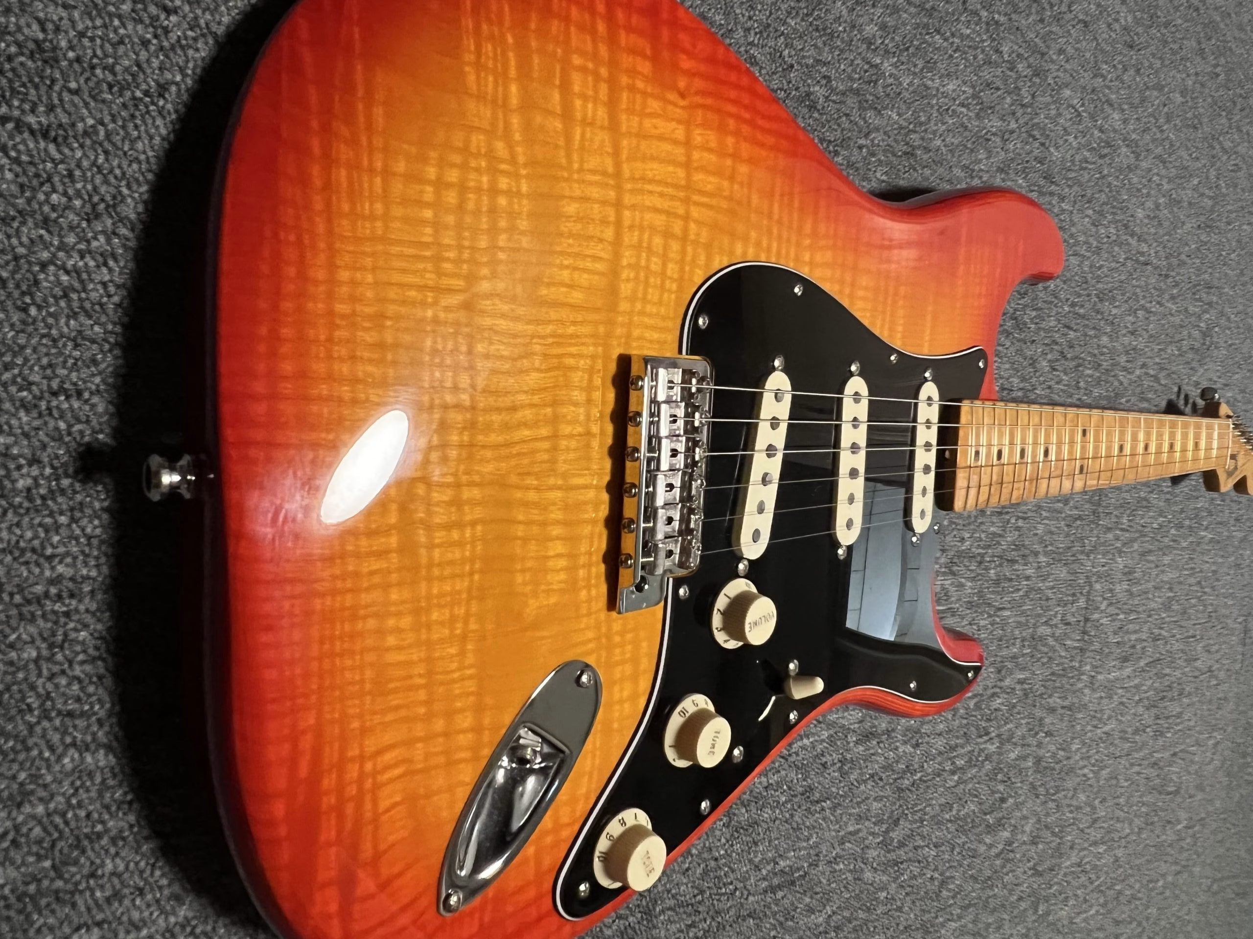 SOLD - 2019 Rarities American Original 60s Flame Ash Top Plasma Red Burst