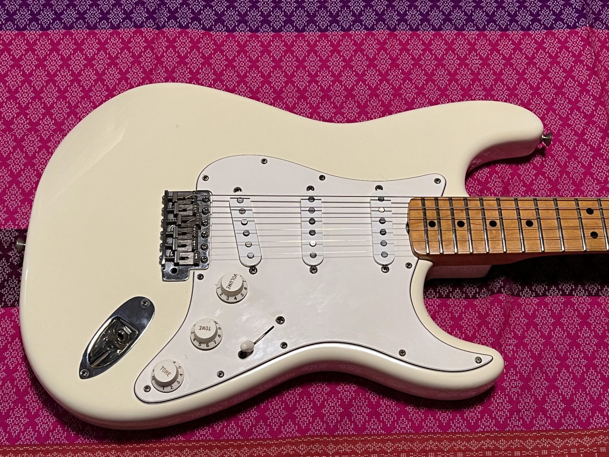 SOLD - 1999 Voodoo Stratocaster Olympic White