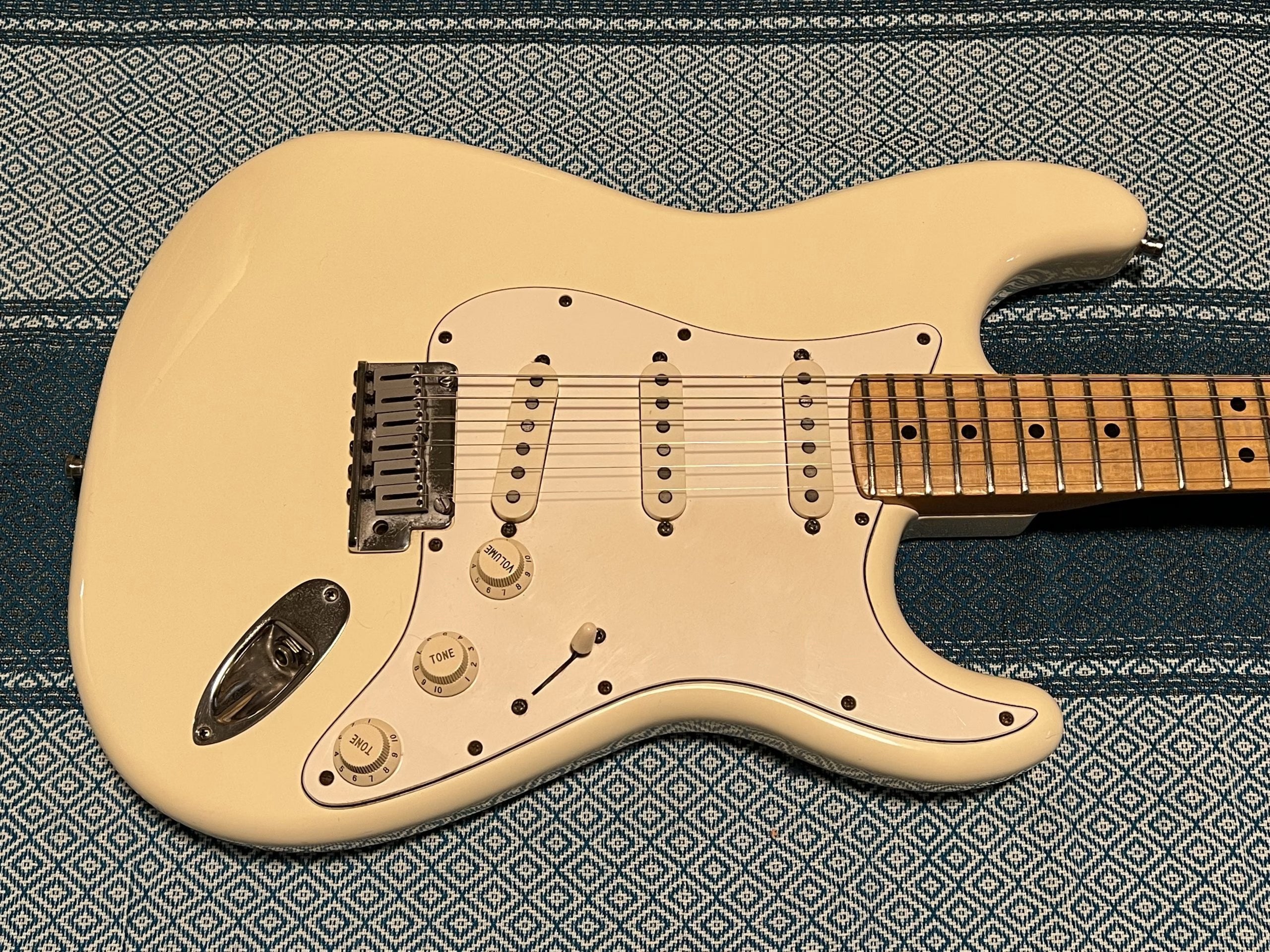 SOLD - 1988 American Standard Arctic White