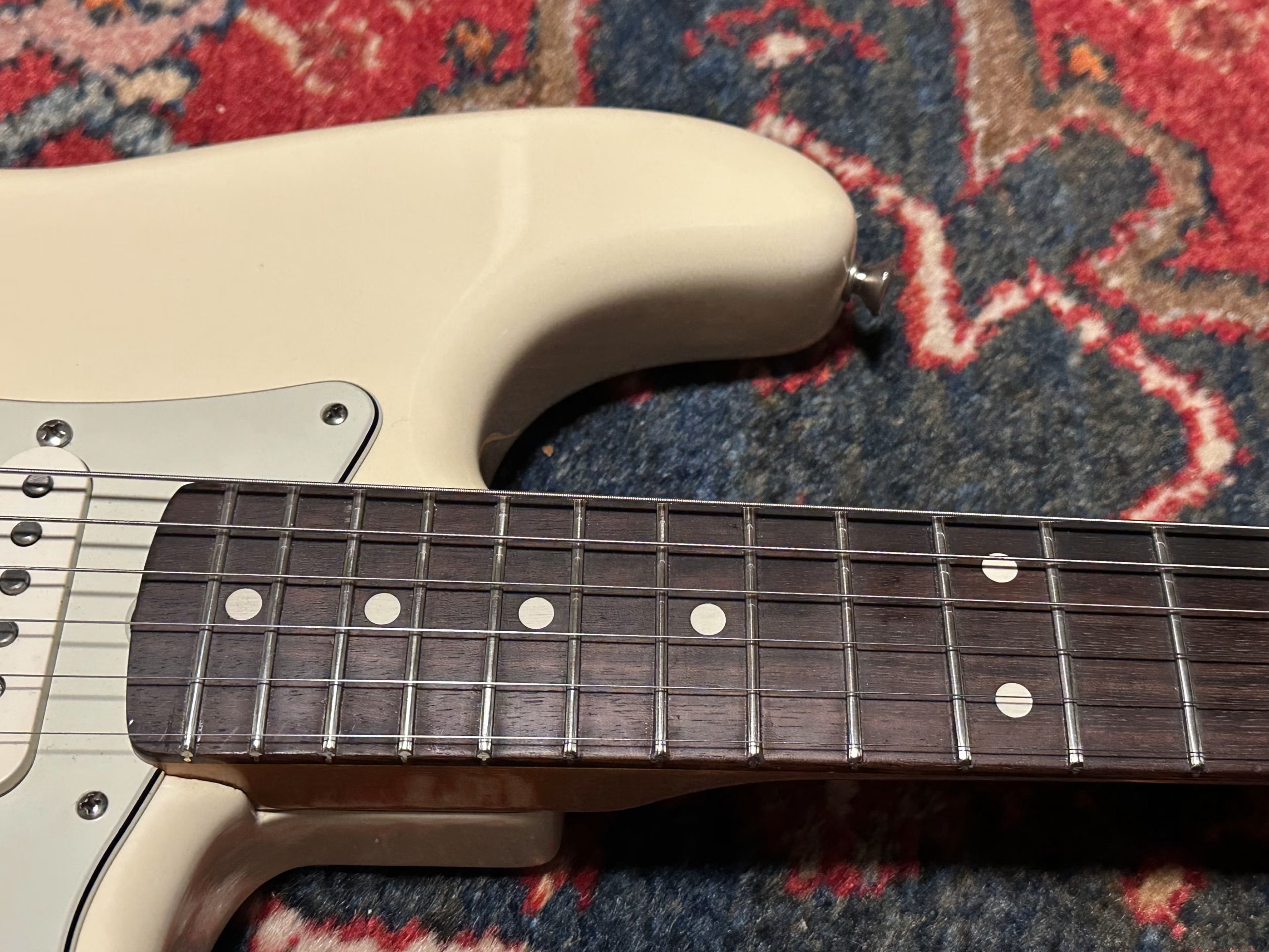 SOLD - 1998 Fender American Vintage '62 Stratocaster Olympic White