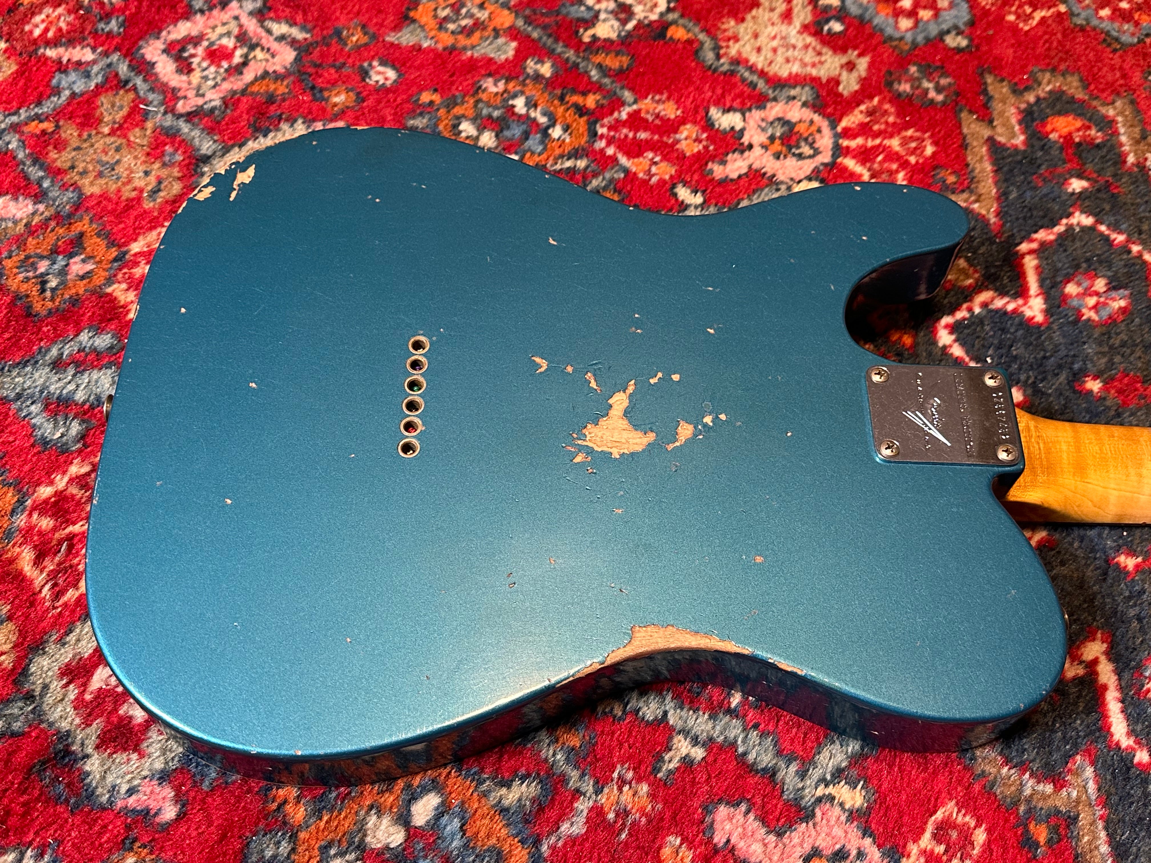 SOLD – 2023 Fender Custom Shop ’60 Limited Edition Relic Telecaster in Ocean Tuquoise