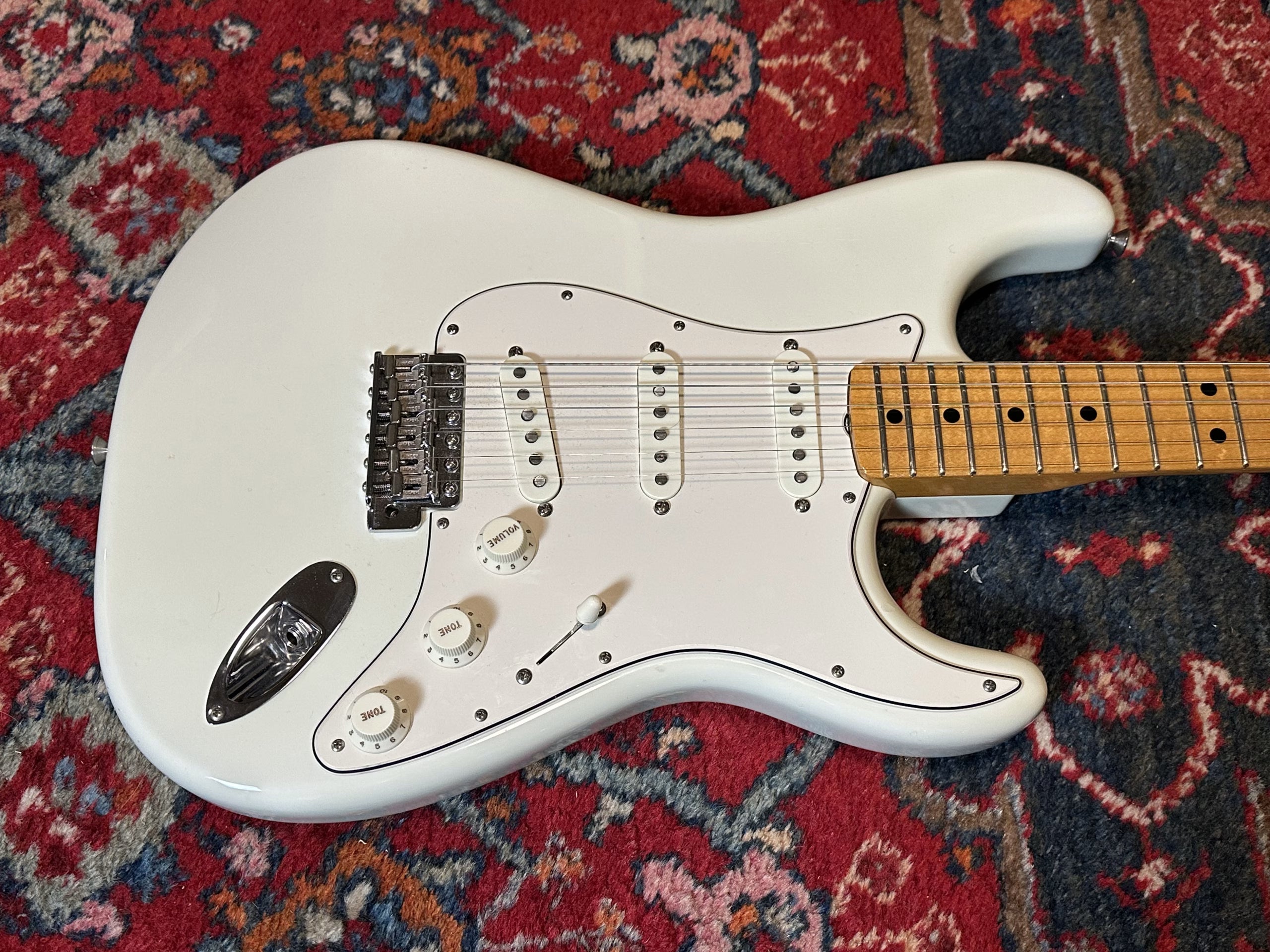 SOLD - 2018 Fender Custom Shop Voodoo Child Hendrix Signature NOS Stratocaster Olympic White
