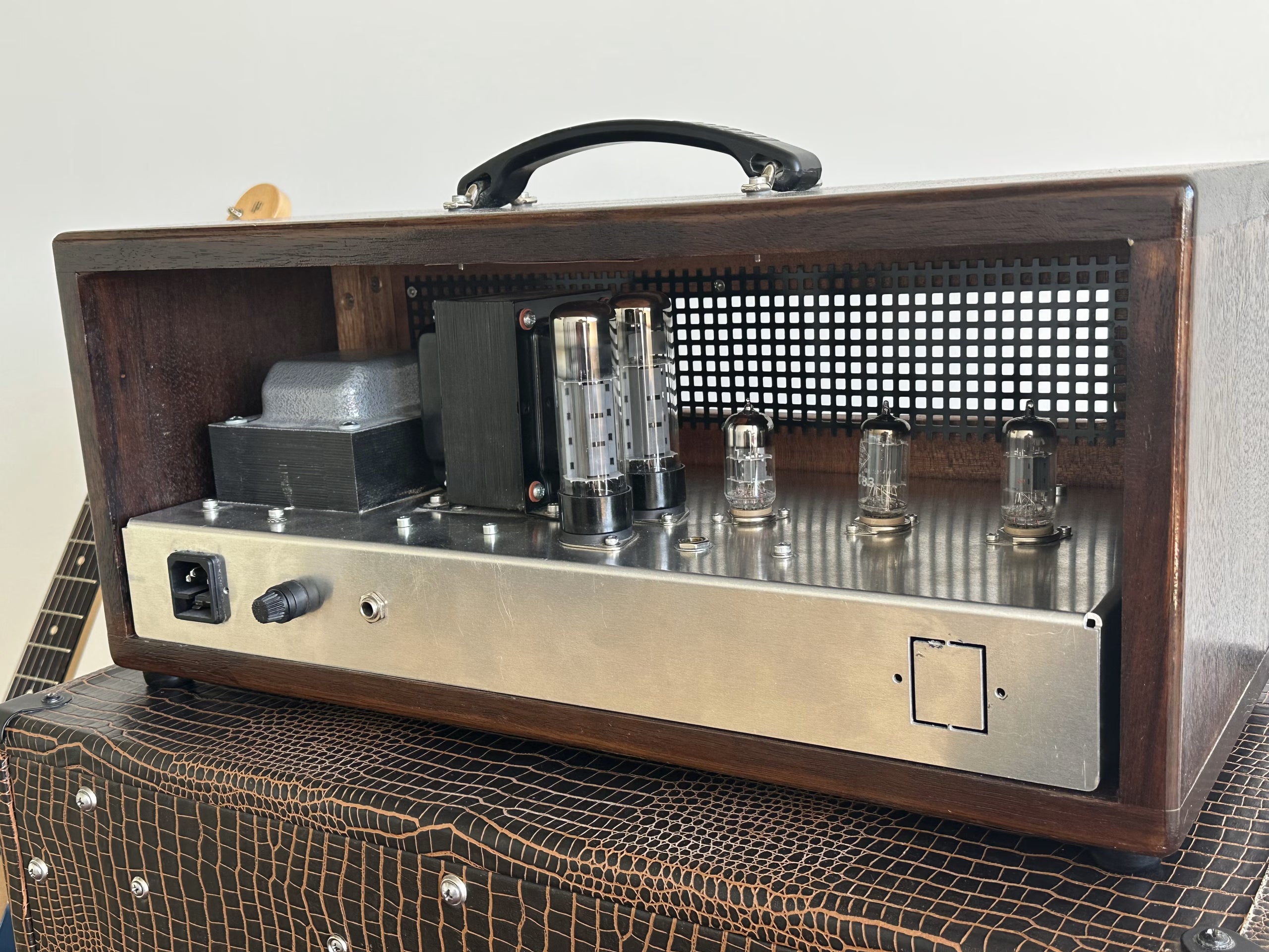 IFNESS LocoLoco - Handbuilt Trainwreck Clone