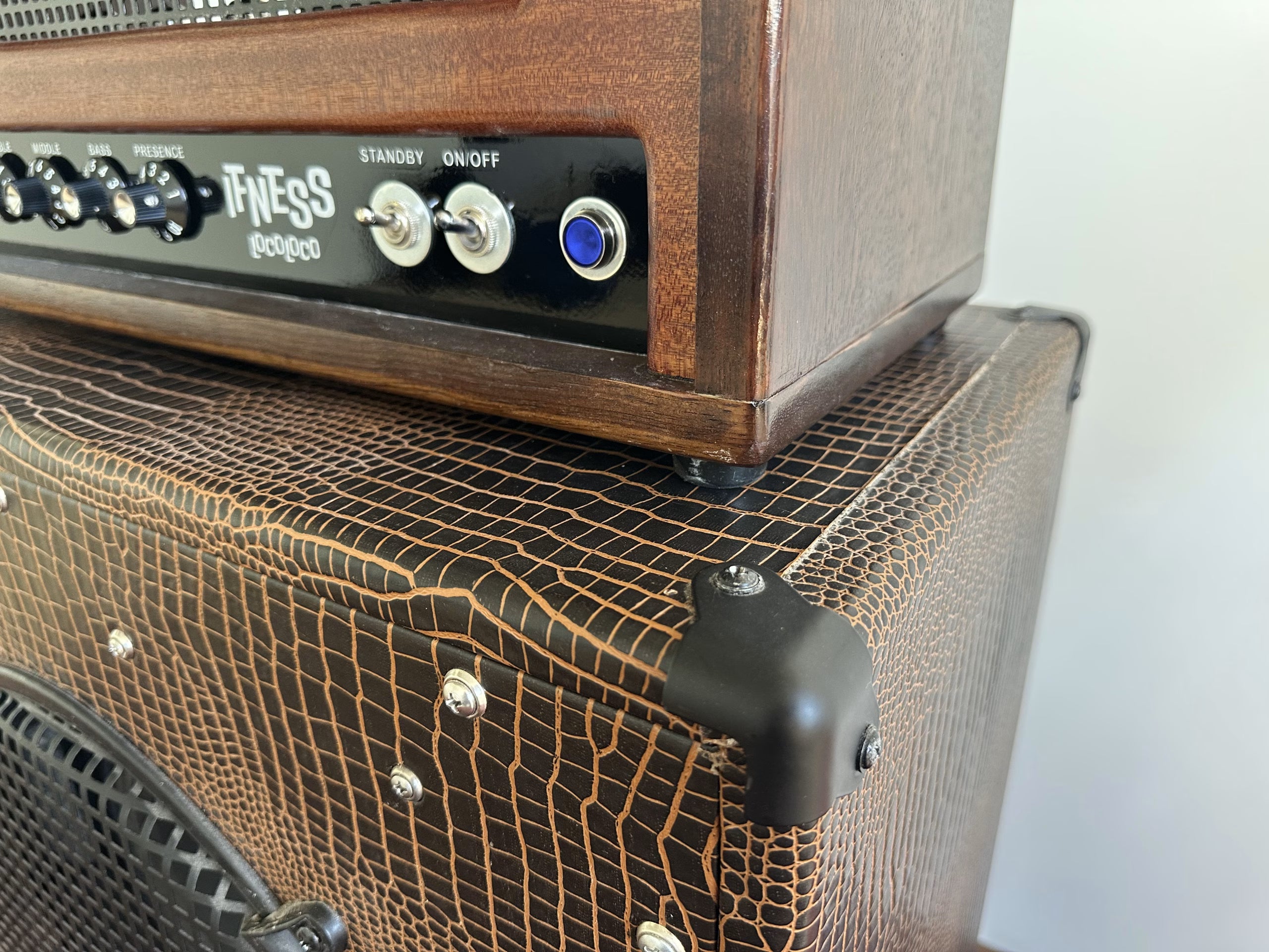 IFNESS LocoLoco - Handbuilt Trainwreck Clone