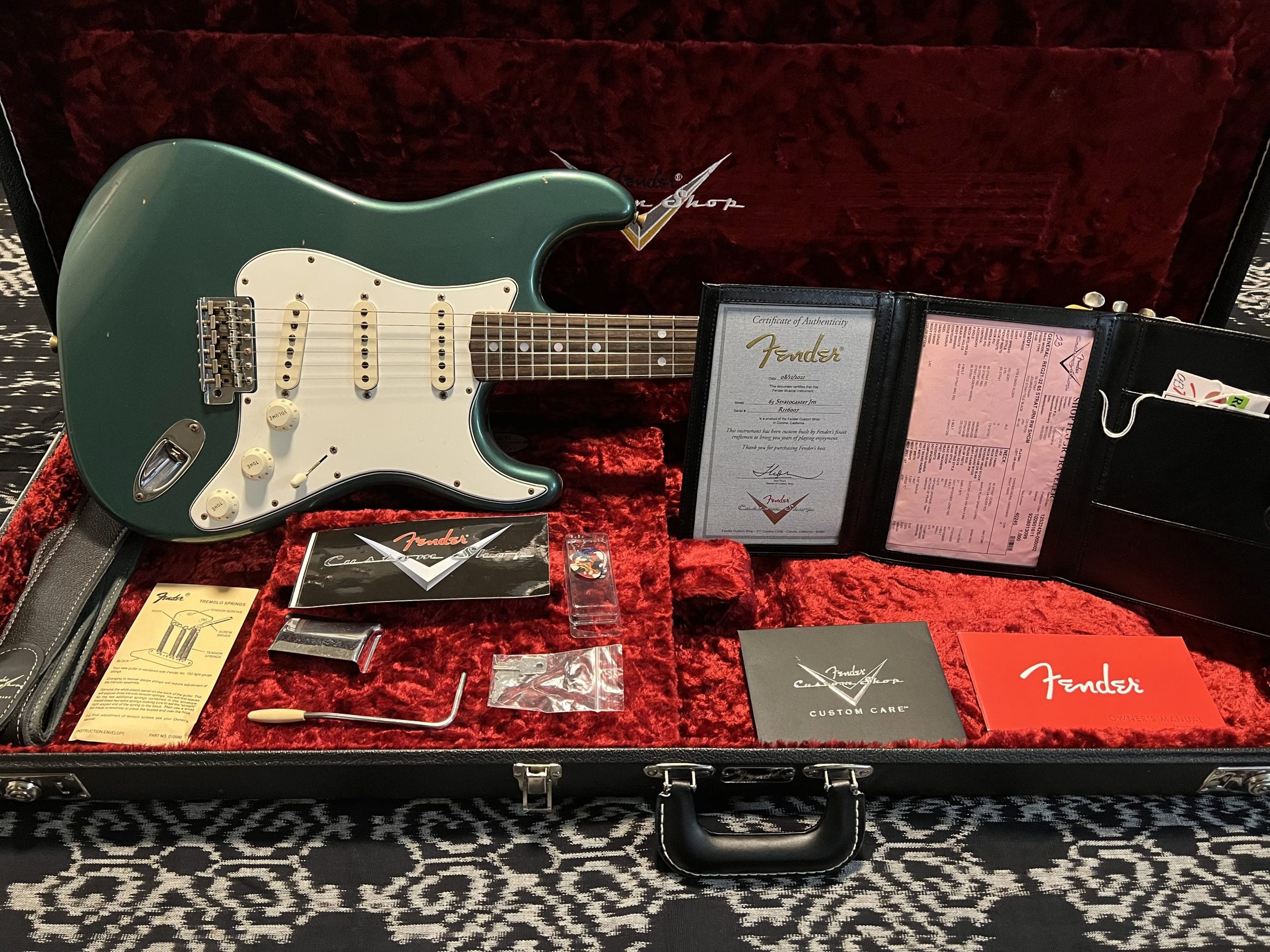 SOLD - 2021 Custom Shop 65 Journeyman Stratocaster Sherwood Green