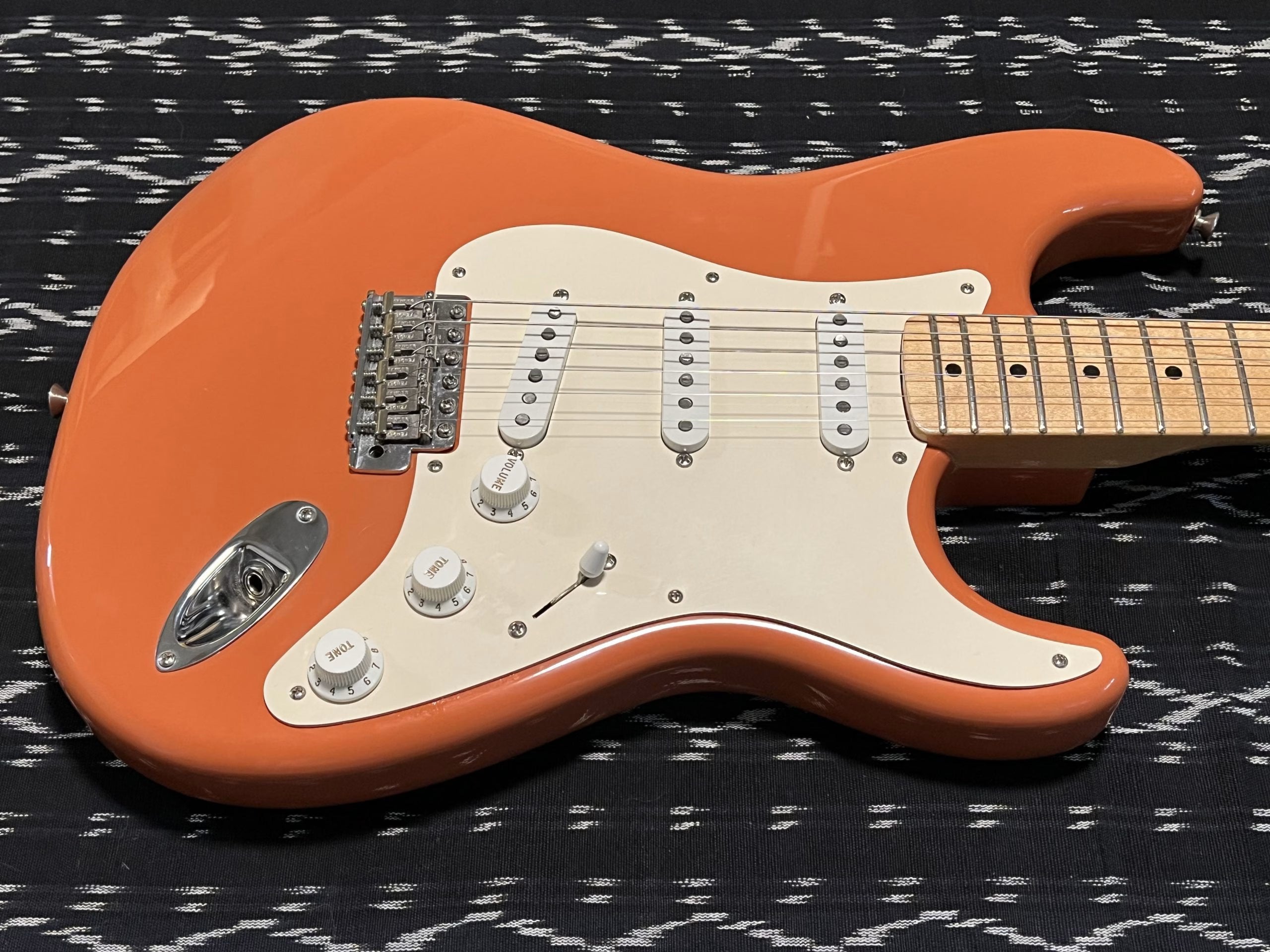 SOLD - 2004 Fender Custom Shop 57 California Beach Limited Edition NOS Stratocaster Coral Sunset