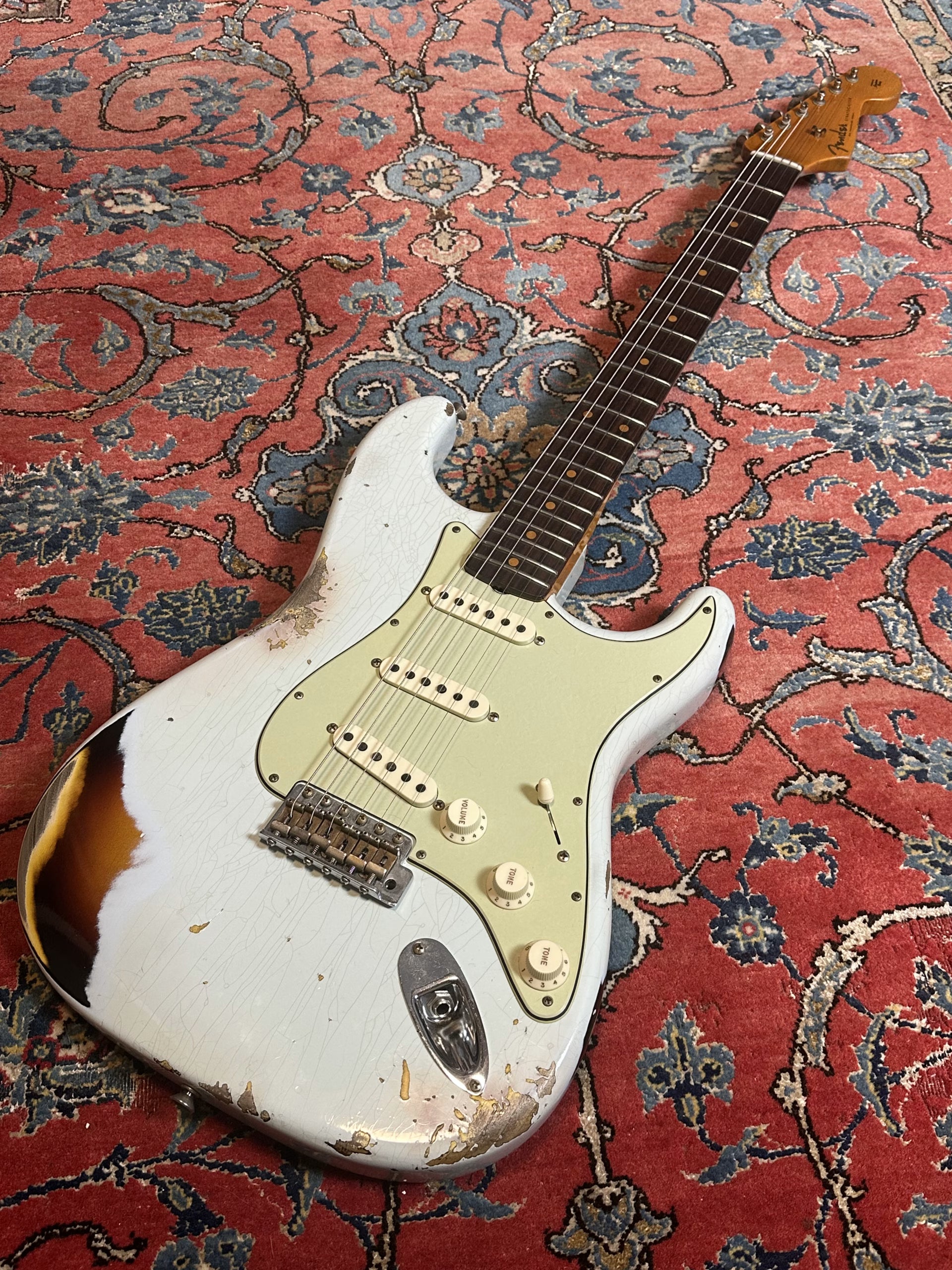 Fender Custom Shop '61 Heavy Relic Stratocaster 2022 Sonic Blue over Sunburst