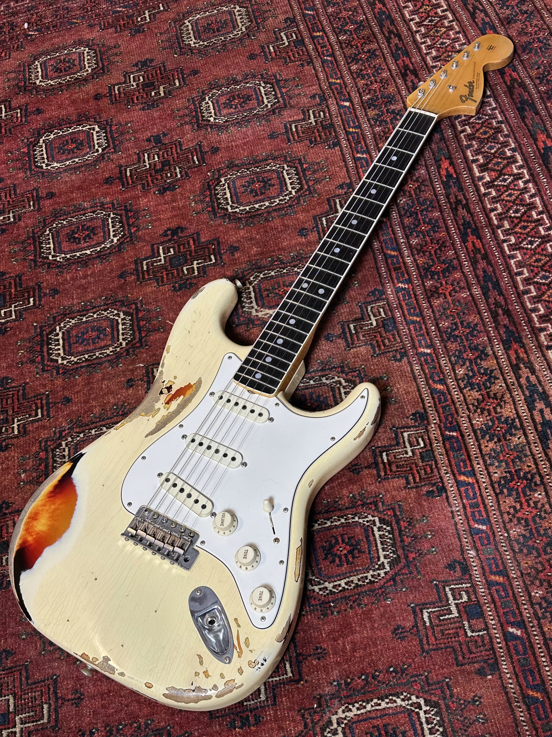 Reserved - Fender Custom Shop '67 LTD NAMM Heavy Relic Stratocaster 2019 Vintage White over Sunburst