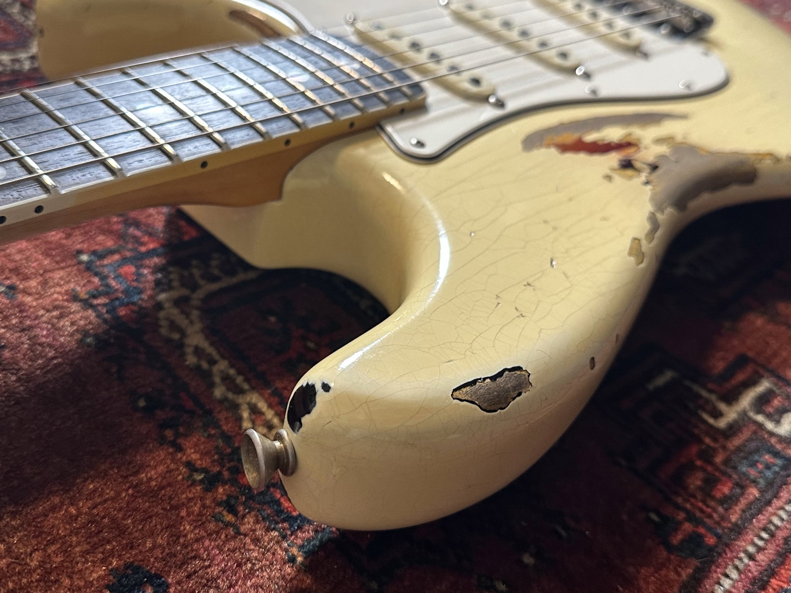 SOLD - Fender Custom Shop '67 LTD NAMM Heavy Relic Stratocaster 2019 Vintage White over Sunburst