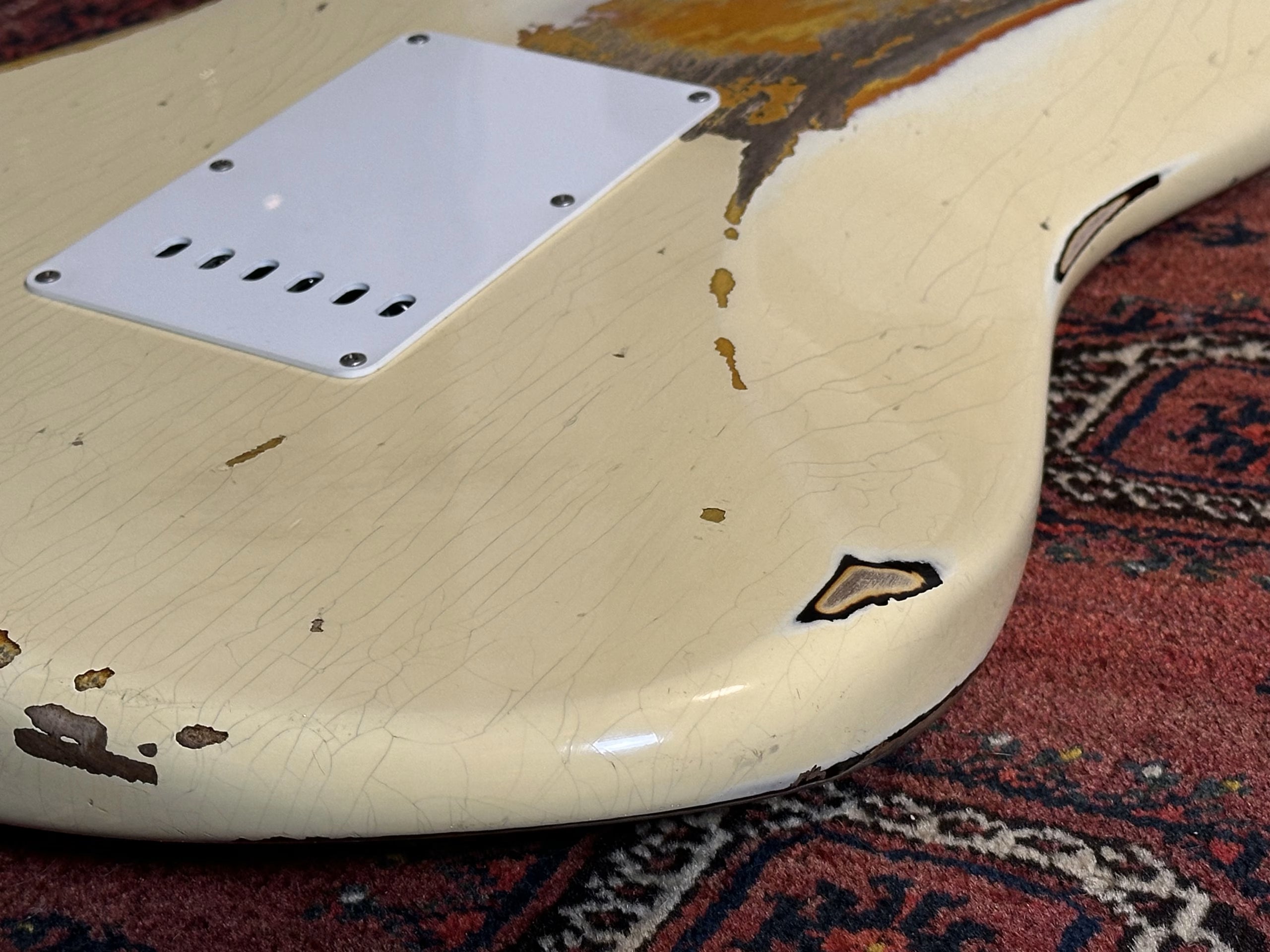 SOLD - Fender Custom Shop '67 LTD NAMM Heavy Relic Stratocaster 2019 Vintage White over Sunburst