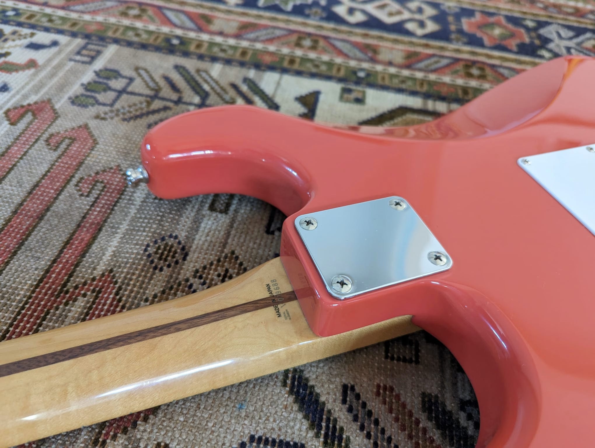 SOLD - 1996 Hank Marvin Stratocaster Japan (export) Limited Edition Series