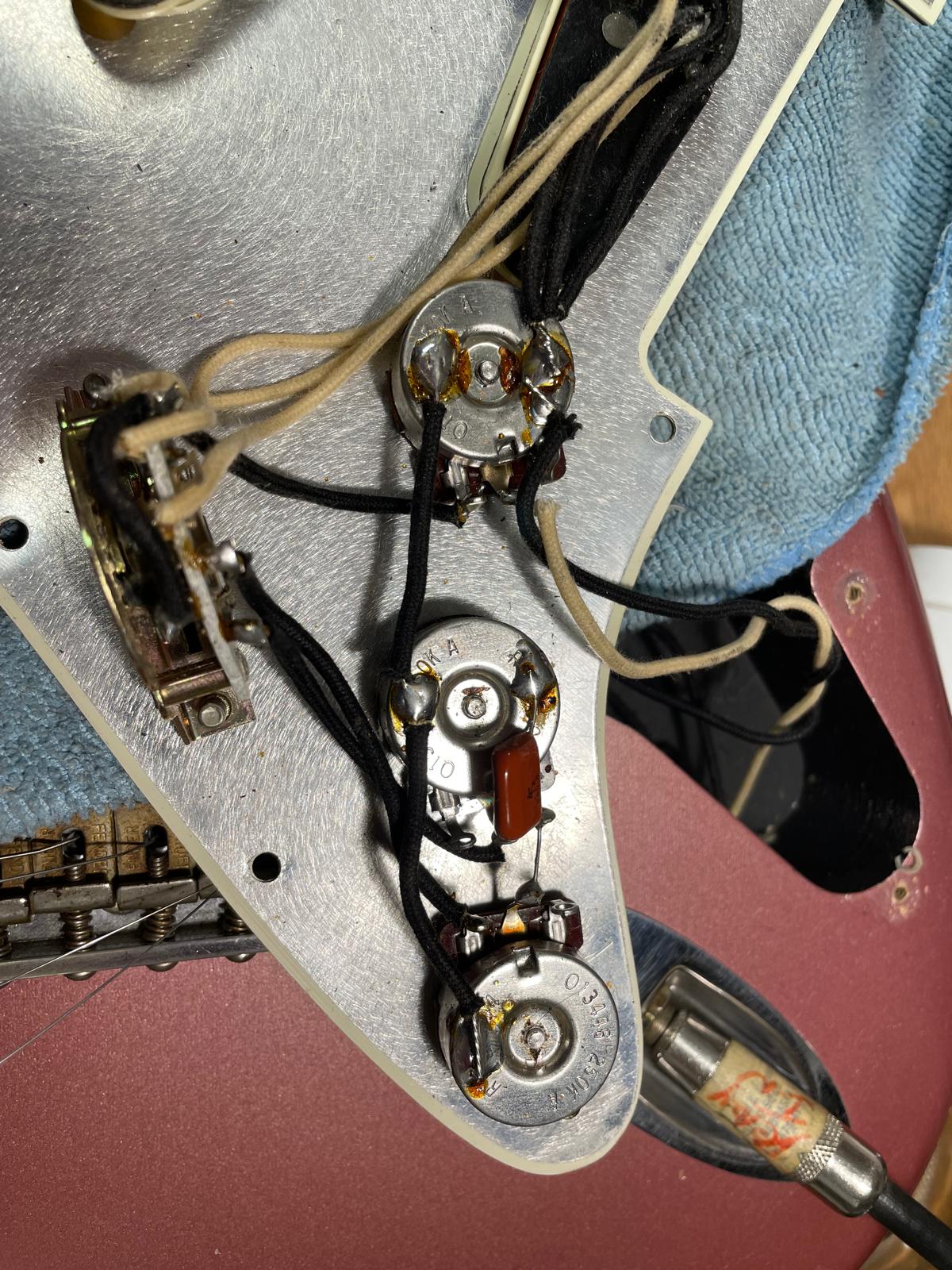 SOLD - 1997 Fender Custom Shop '60 Cunetto Relic Stratocaster Burgundy Mist